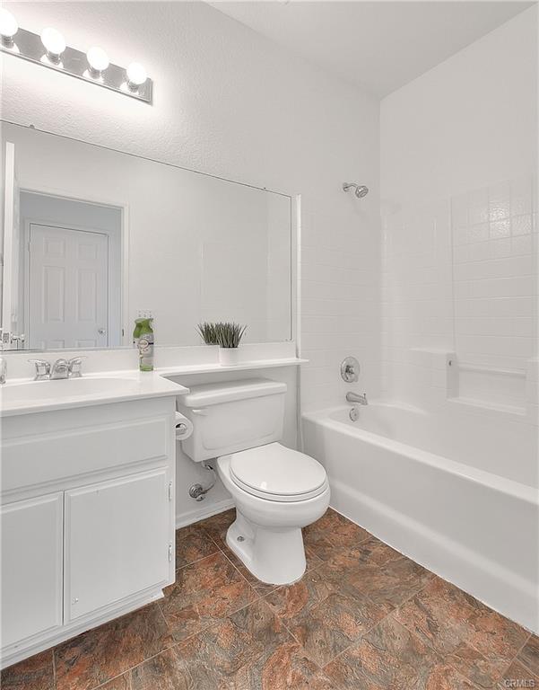 Victorville, California, 92392, United States, 5 Bedrooms Bedrooms, ,3 BathroomsBathrooms,Residential,For Sale,1996162