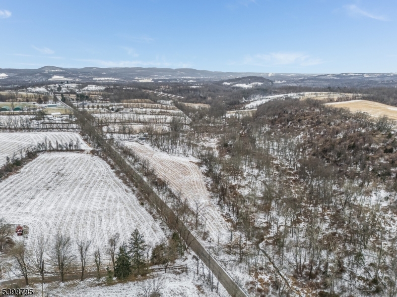 Columbia, New Jersey, 07832, United States, 3 Bedrooms Bedrooms, ,1 BathroomBathrooms,Residential,For Sale,2006110