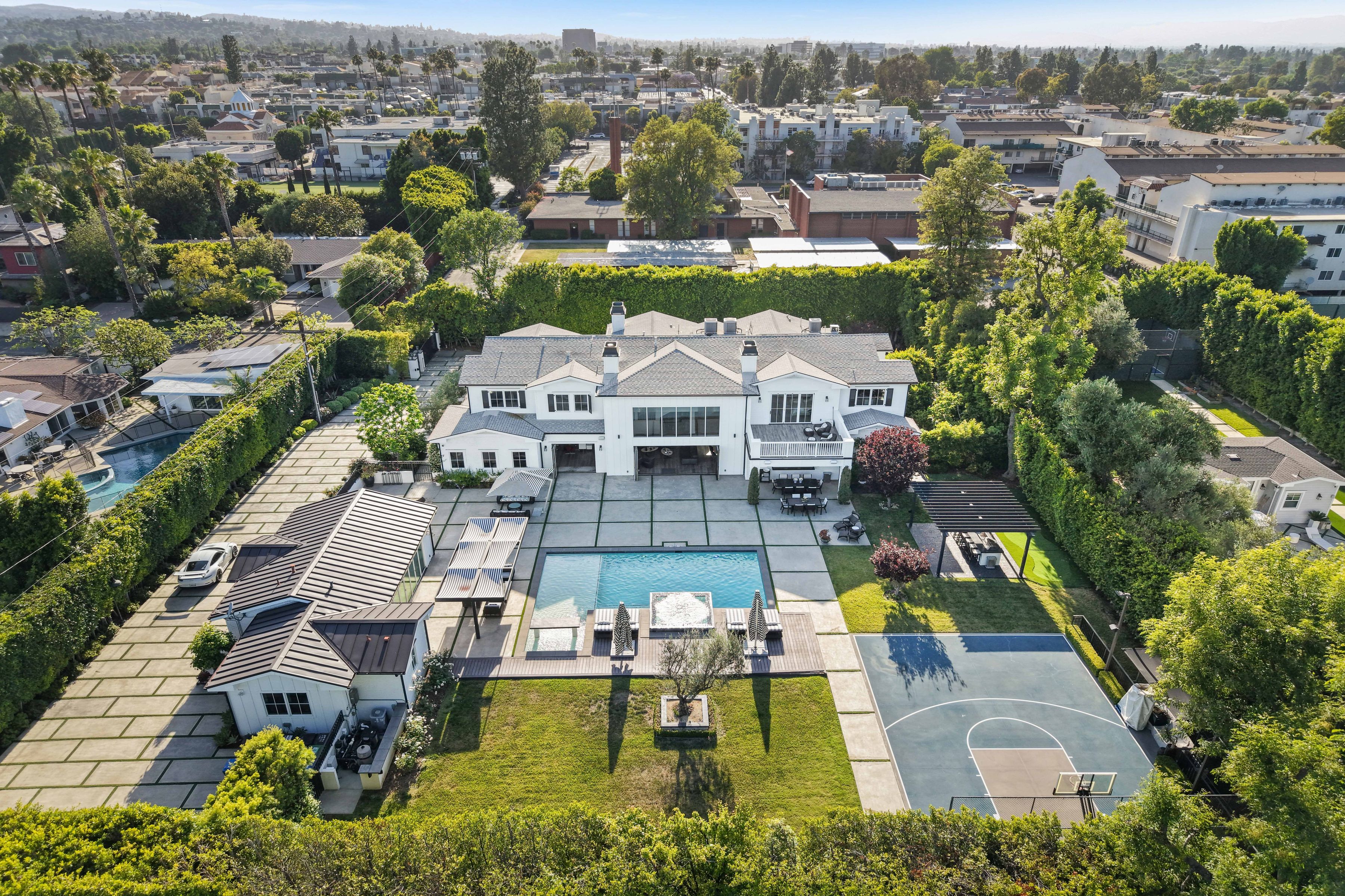  5342 Shoshone Avenue - 物件實景