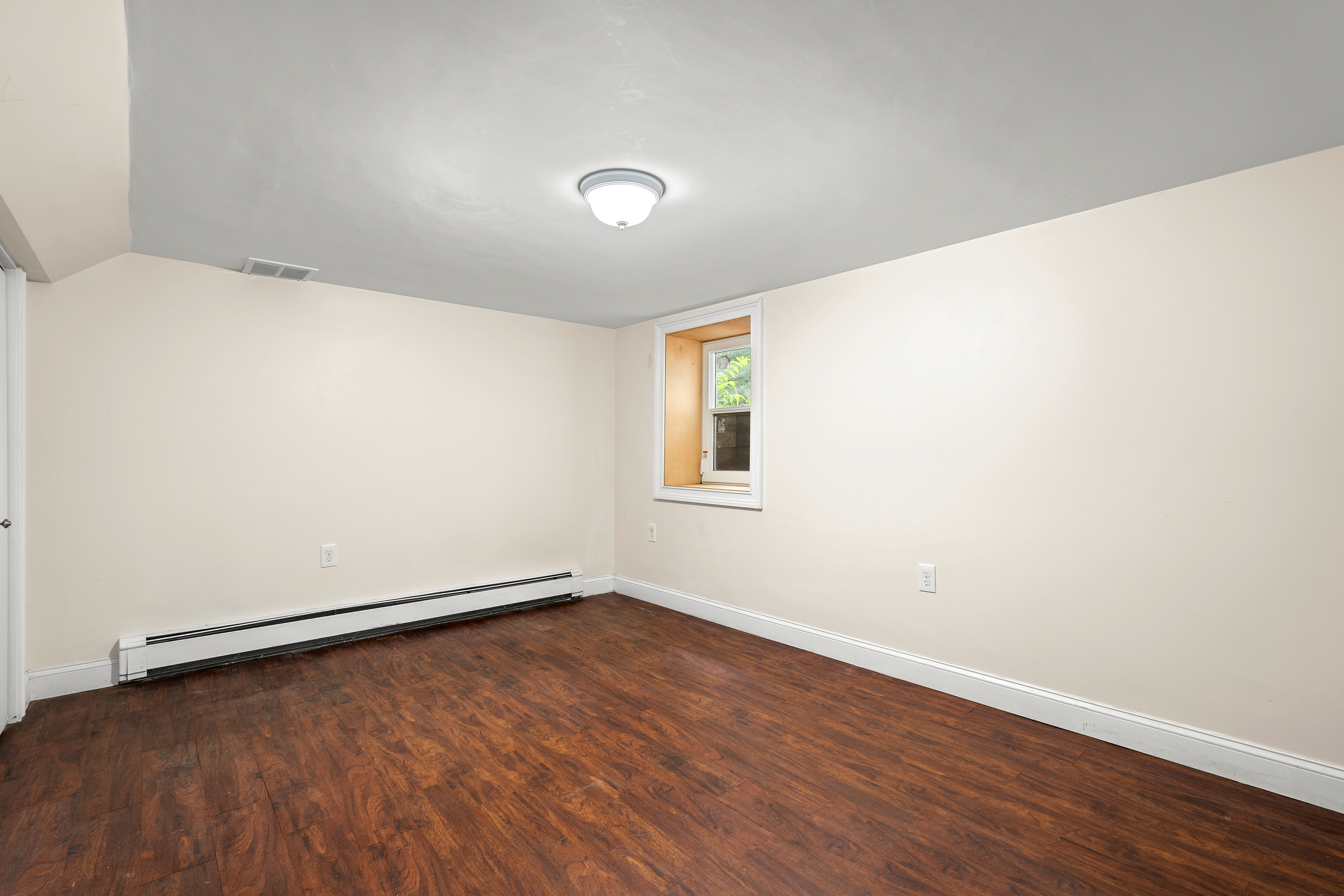 19 Cunningham Circle, Waltham, MA, 02453 - 物件實景