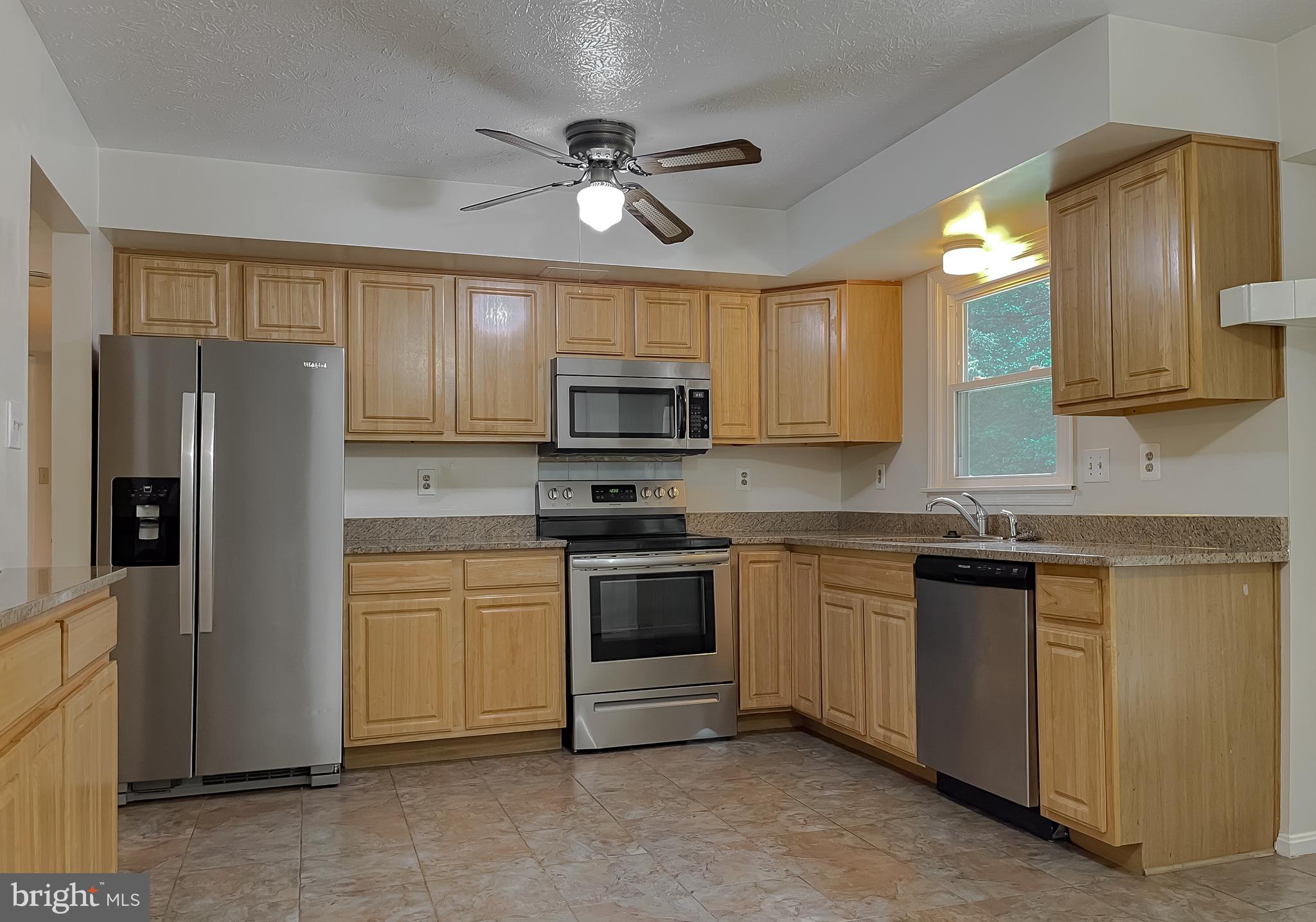 Waldorf, Maryland, 20603, United States, 5 Bedrooms Bedrooms, ,3 BathroomsBathrooms,Residential,For Sale,1928976