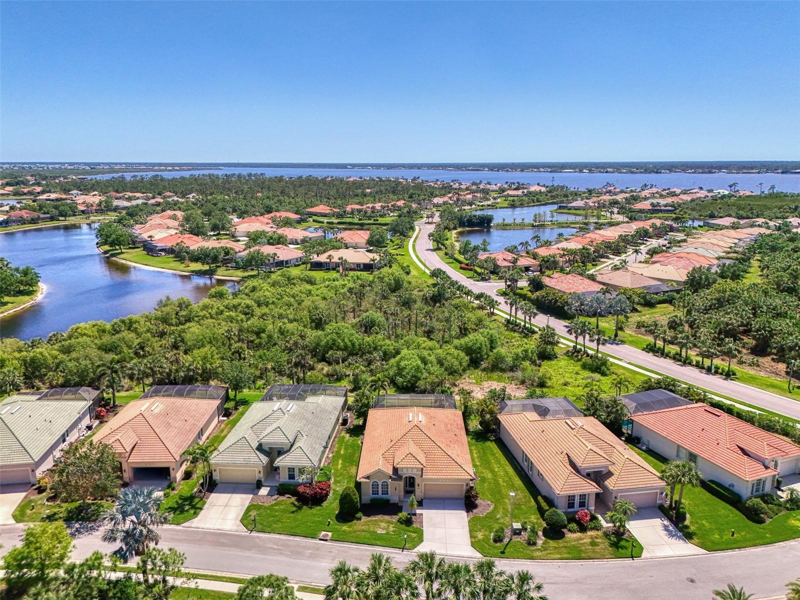 PORT CHARLOTTE, Florida, 33953, United States, 2 Bedrooms Bedrooms, ,2 BathroomsBathrooms,Residential,For Sale,1921184