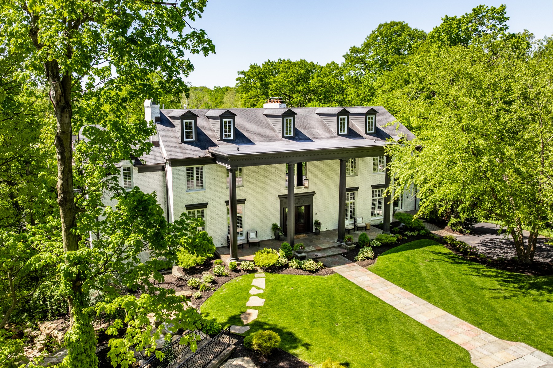  Distinguished Home Situated on a Premium Lot - 物件實景