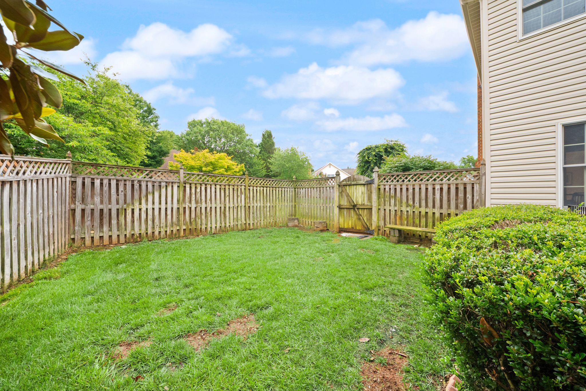  12754 Alder Woods Drive, Fairfax, VA, 22033 - 物件實景