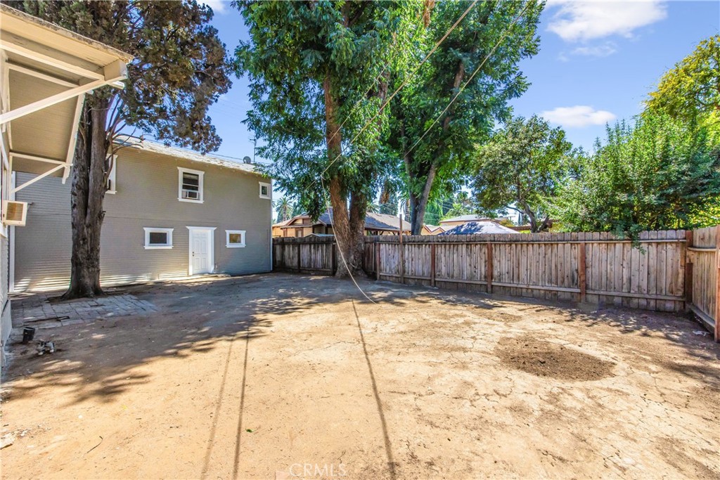 Riverside, California, 92506, United States, ,Residential,For Sale,1926260