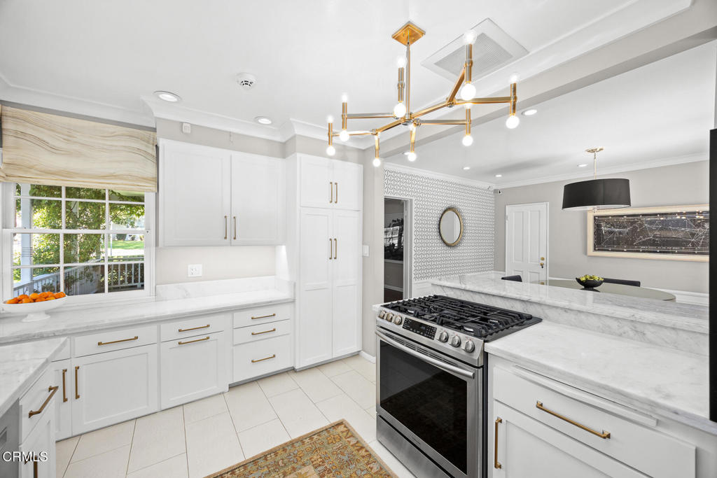 Pasadena, California, 91107, United States, 2 Bedrooms Bedrooms, ,1 BathroomBathrooms,Residential,For Sale,1988268