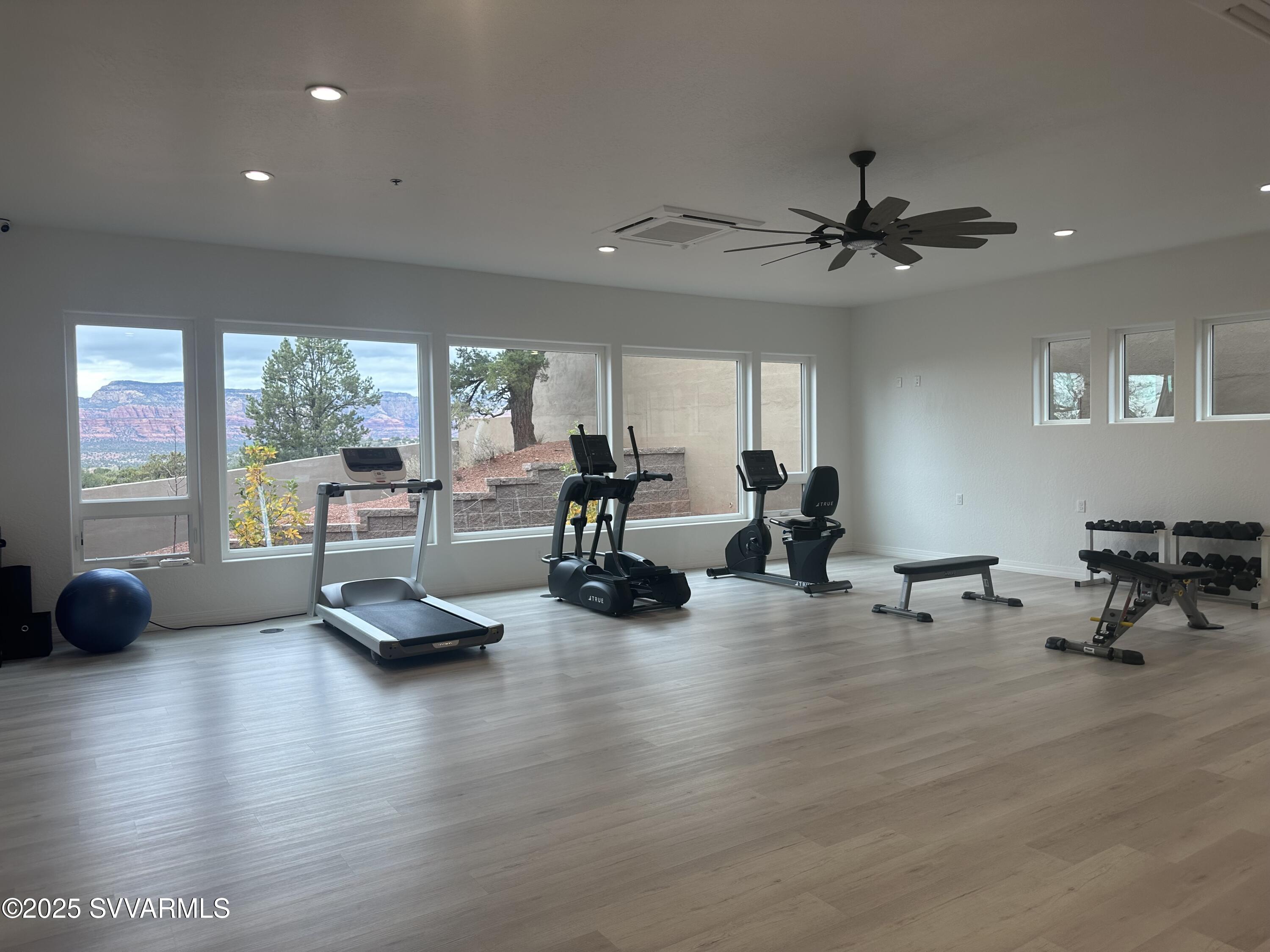 Sedona, Arizona, 86336, United States, 2 Bedrooms Bedrooms, ,2 BathroomsBathrooms,Residential,For Sale,1988219