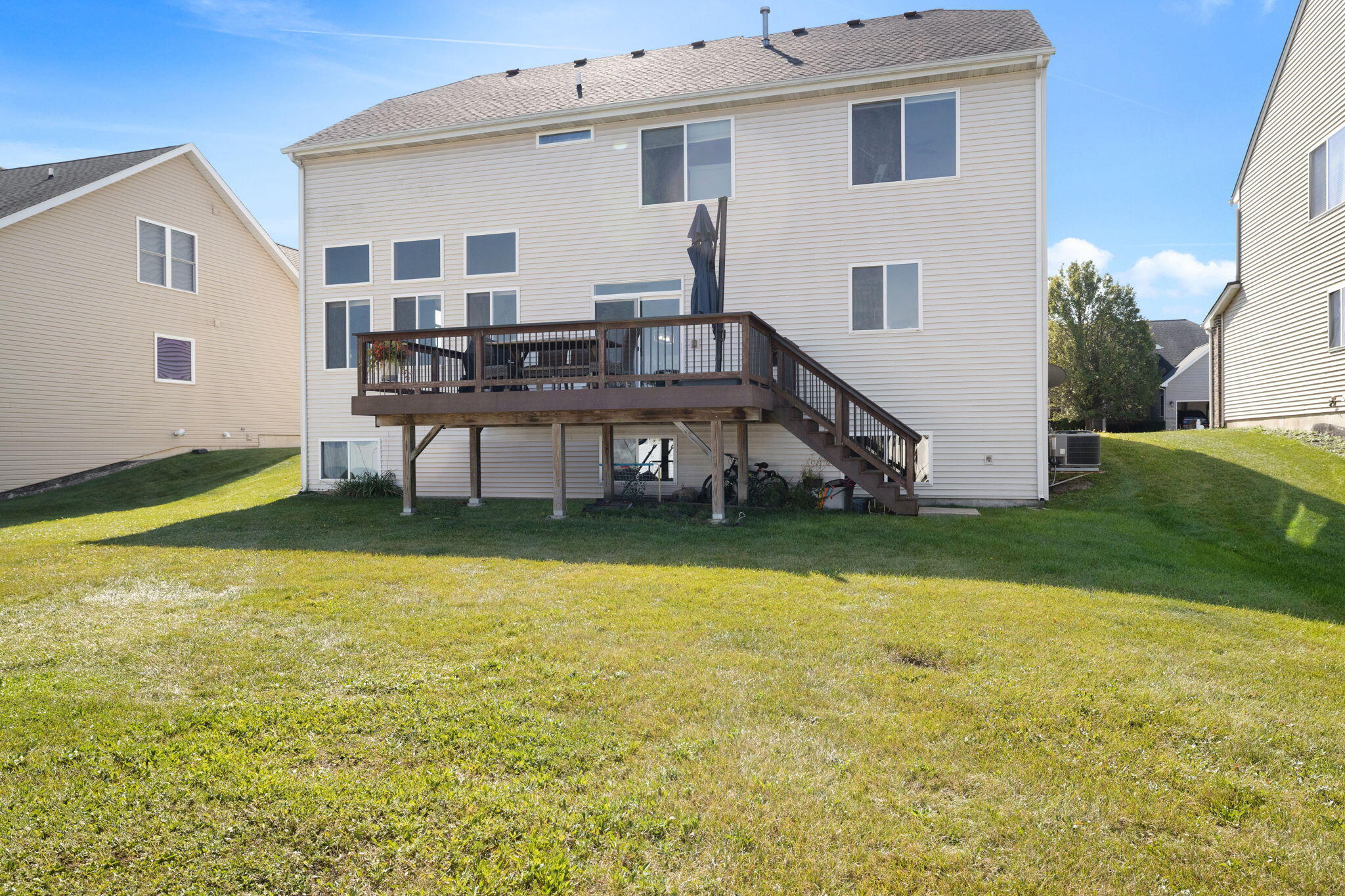 Crown Point, Indiana, 46307, United States, 5 Bedrooms Bedrooms, ,3 BathroomsBathrooms,Residential,For Sale,1956360