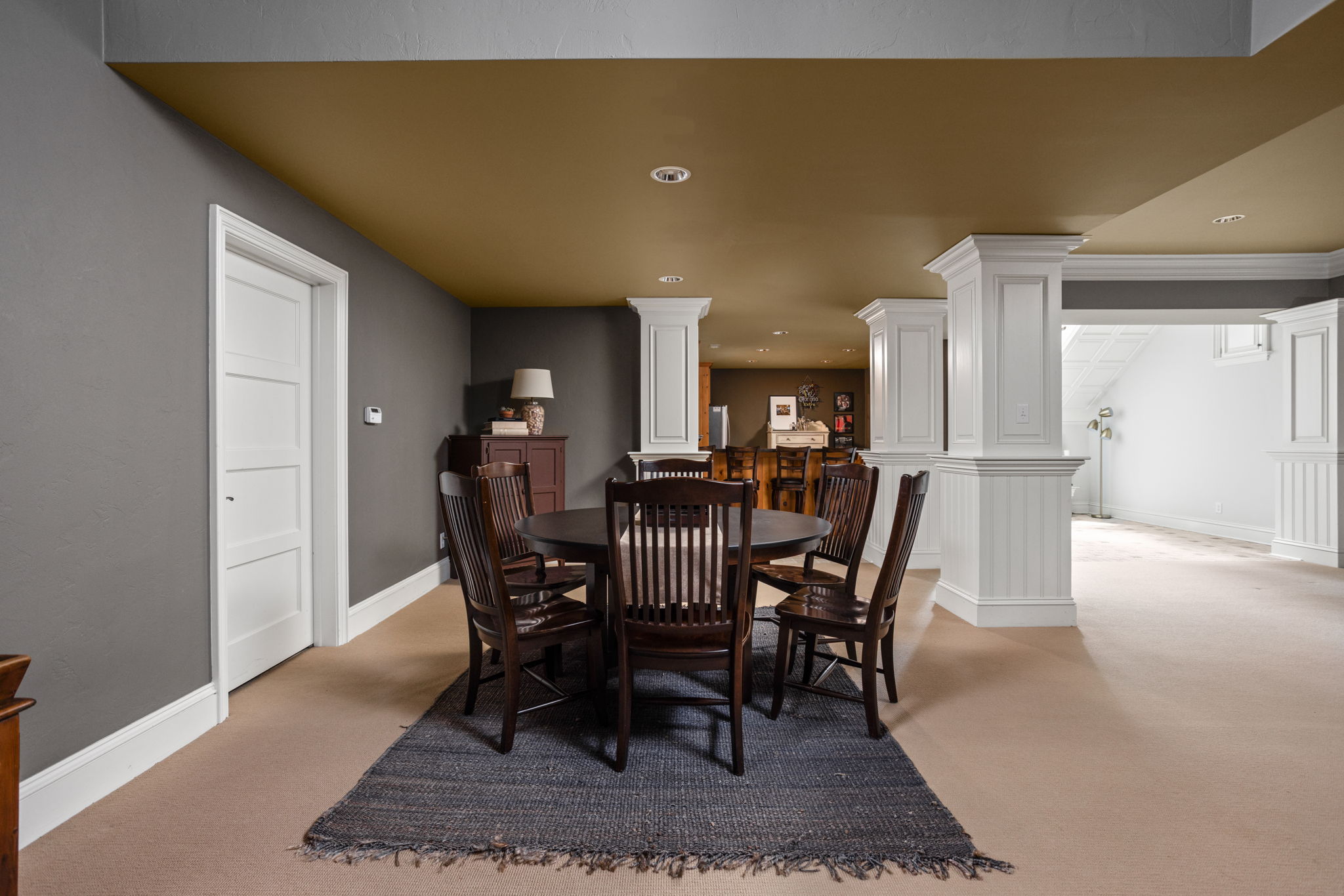  Signature Estate Set on More than 2 Acres in Desirable Zionsville Neighborhood - 物件實景