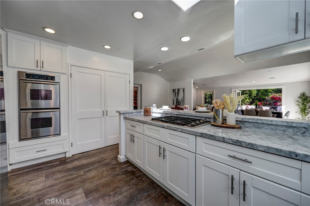 Studio City, California, 91604, United States, 4 Bedrooms Bedrooms, ,3 BathroomsBathrooms,Residential,For Sale,1991680