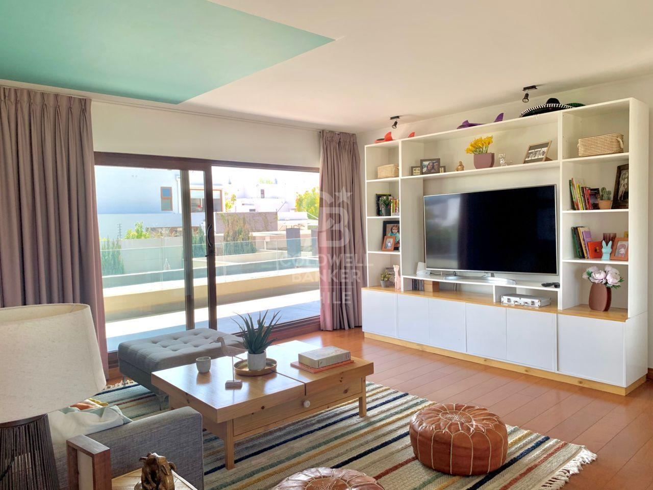 Lo Barnechea, Chile, 7 Bedrooms Bedrooms, ,5 BathroomsBathrooms,Residential,For Sale,1955589