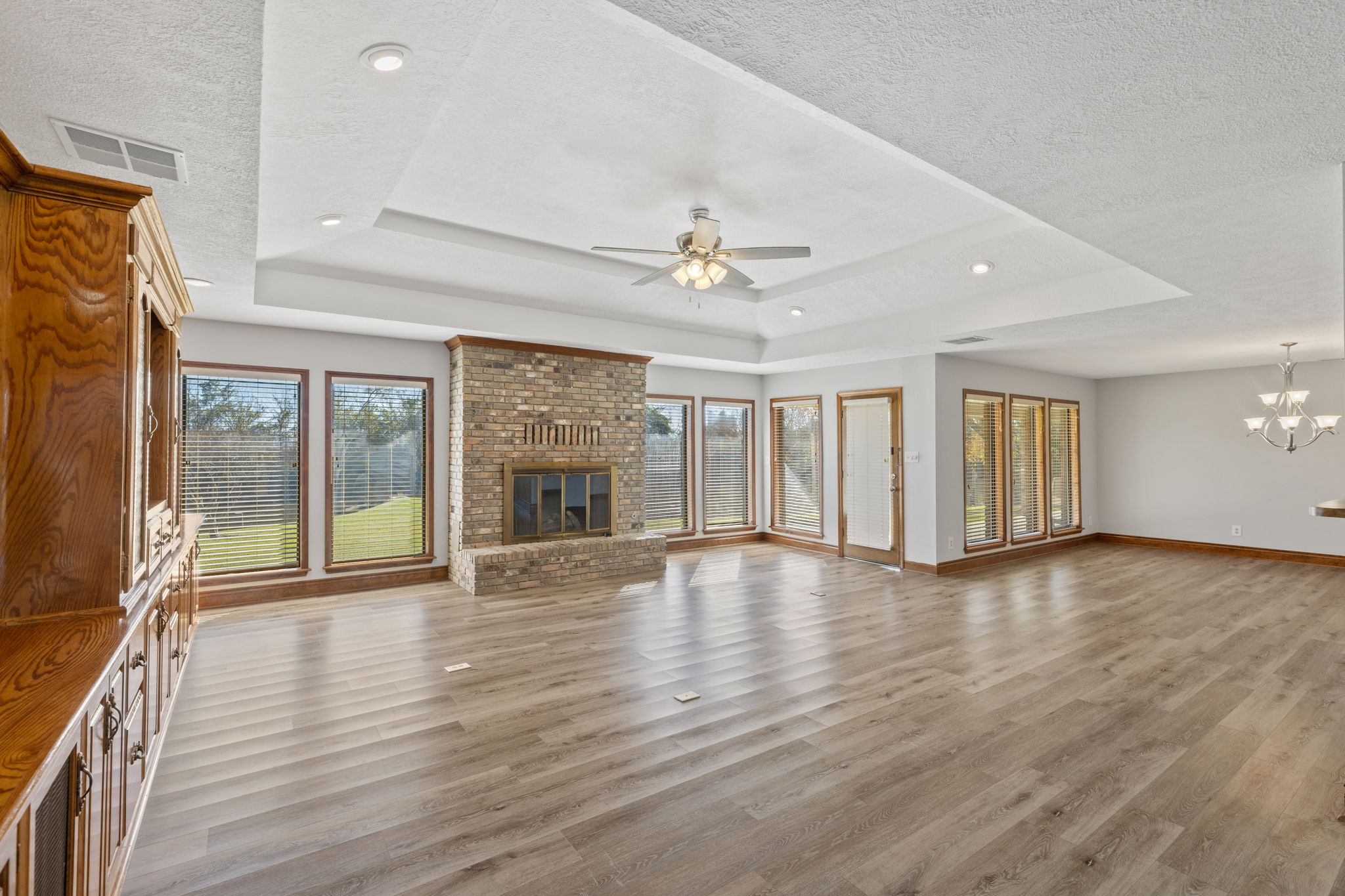 Lake Charles, Louisiana, 70601, United States, 4 Bedrooms Bedrooms, ,3 BathroomsBathrooms,Residential,For Sale,2005290