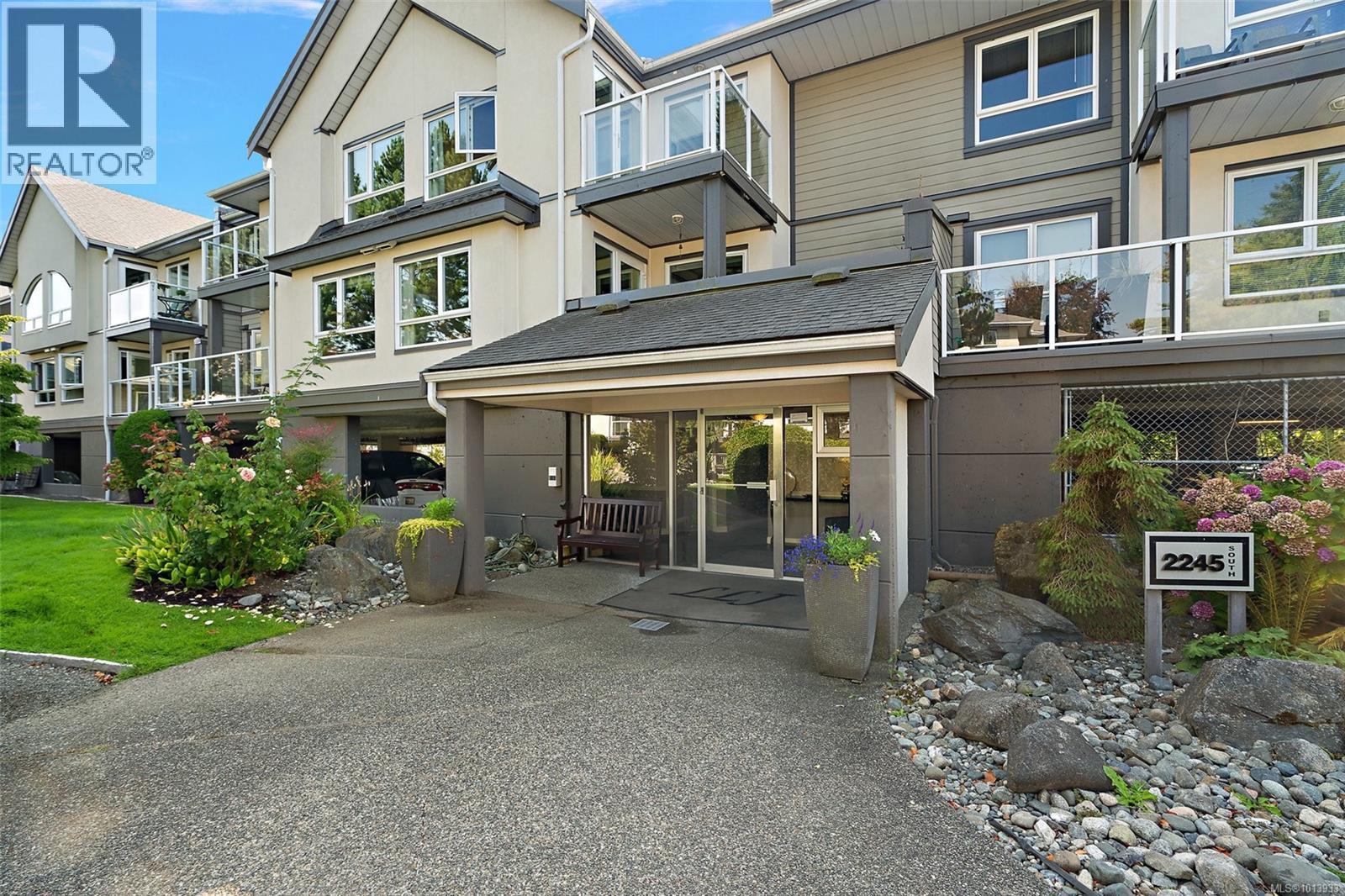 SIDNEY, British Columbia, V8L 1Z5, CA, 2 Bedrooms Bedrooms, ,2 BathroomsBathrooms,Residential,For Sale,1947302