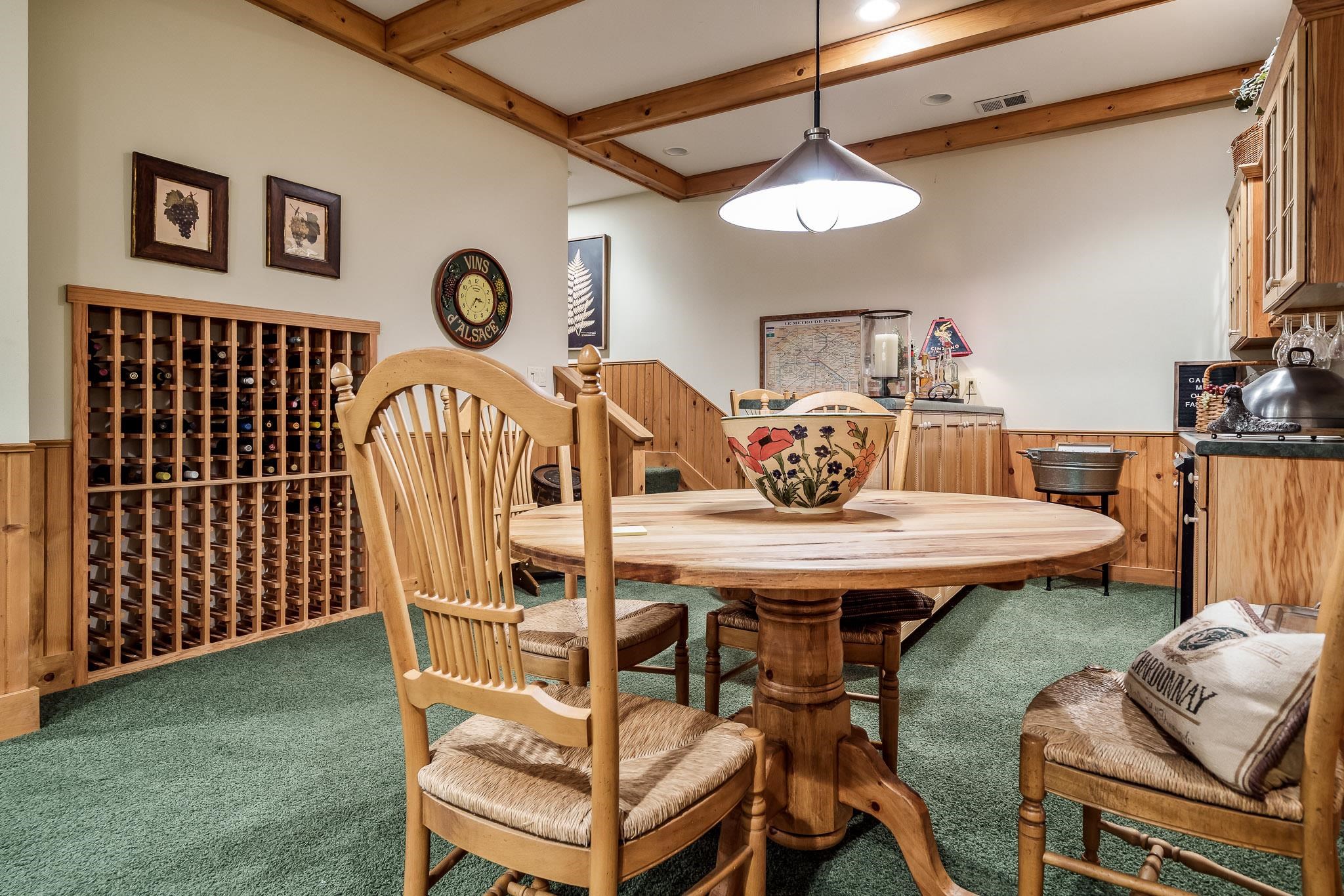 Rockford, Illinois, 61107, United States, 4 Bedrooms Bedrooms, ,5 BathroomsBathrooms,Residential,For Sale,1928082