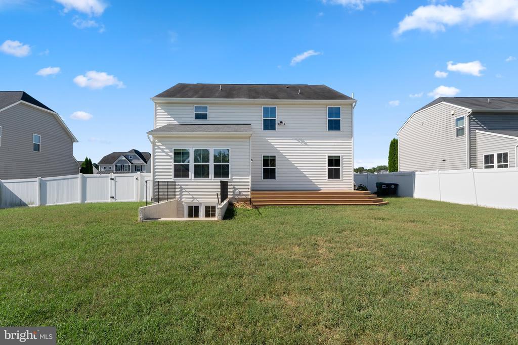 Fredericksburg, Virginia, 22408, United States, 4 Bedrooms Bedrooms, ,4 BathroomsBathrooms,Residential,For Sale,1932682