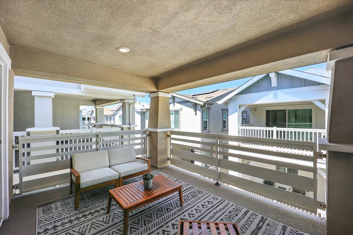 Newark, California, 94560, United States, 4 Bedrooms Bedrooms, ,4 BathroomsBathrooms,Residential,For Sale,1926207