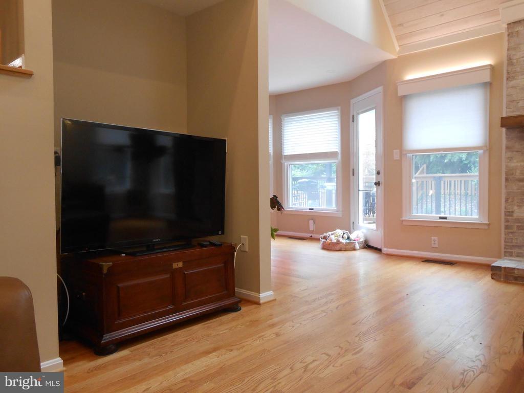 Winchester, Virginia, 22601, United States, 3 Bedrooms Bedrooms, ,2 BathroomsBathrooms,Residential,For Sale,1918203