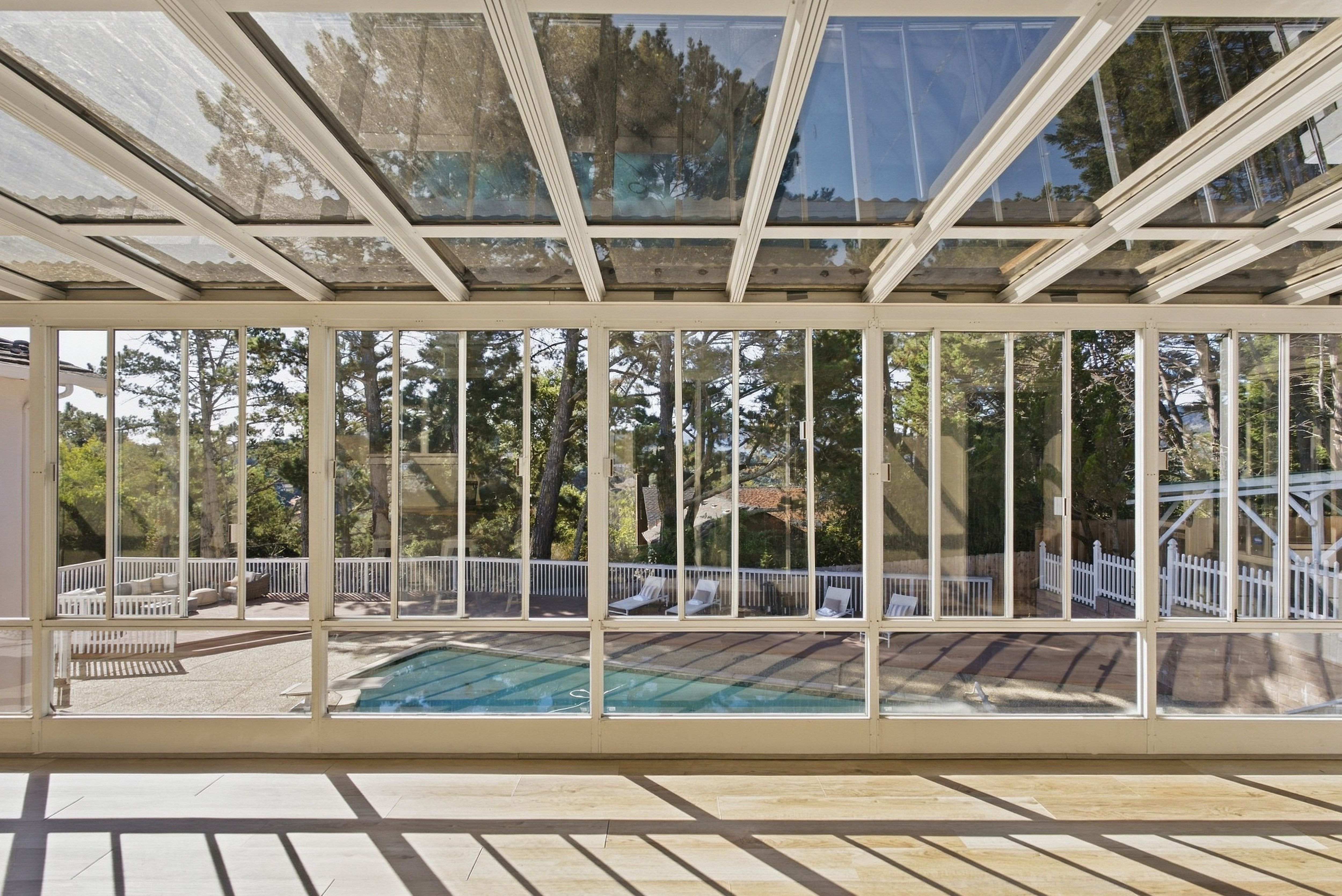  A Rare Hillsborough Retreat, Ready for Its Next Chapter - 物件實景