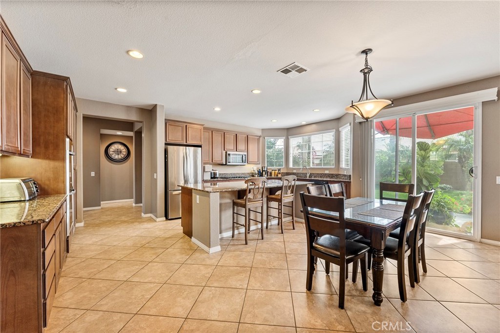 Eastvale, California, 92880, United States, 5 Bedrooms Bedrooms, ,3 BathroomsBathrooms,Residential,For Sale,1930903