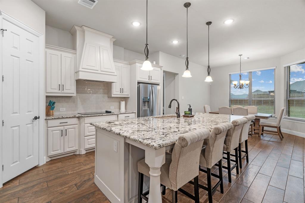 Waxahachie, Texas, 75165, United States, 4 Bedrooms Bedrooms, ,3 BathroomsBathrooms,Residential,For Sale,1981822