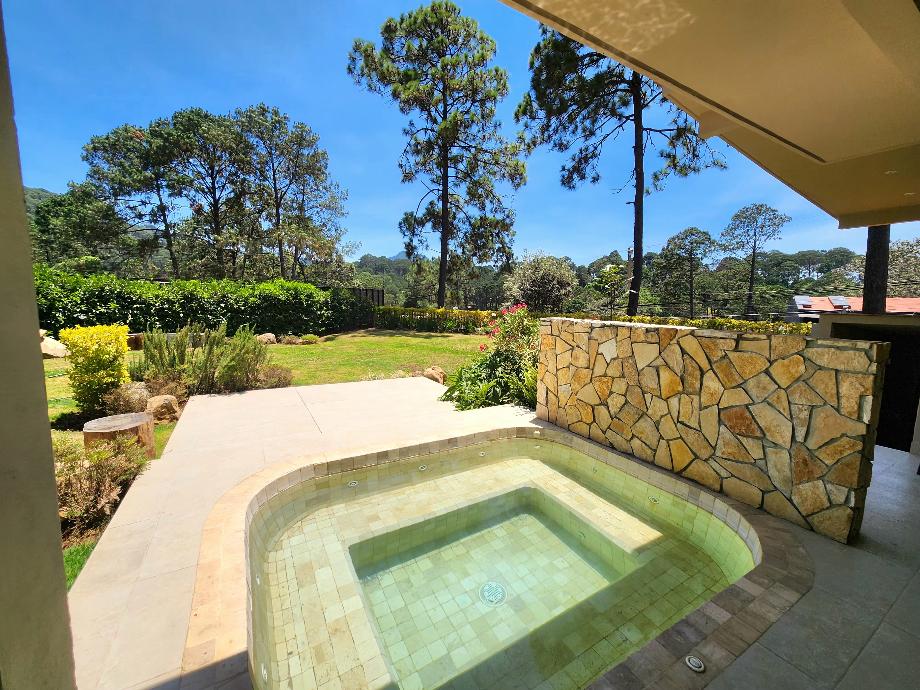 Valle de Bravo, Estado de México, 51200, Mexico, 4 Bedrooms Bedrooms, ,5 BathroomsBathrooms,Residential,For Sale,1917962