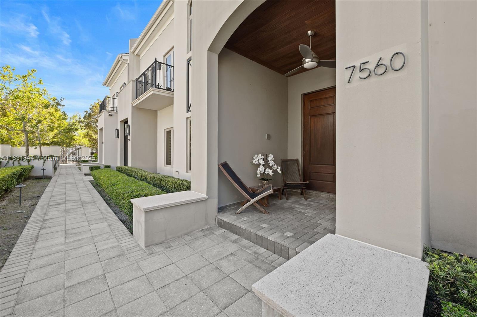 Miami, Florida, 33143, United States, 3 Bedrooms Bedrooms, ,4 BathroomsBathrooms,Residential,For Sale,1885416