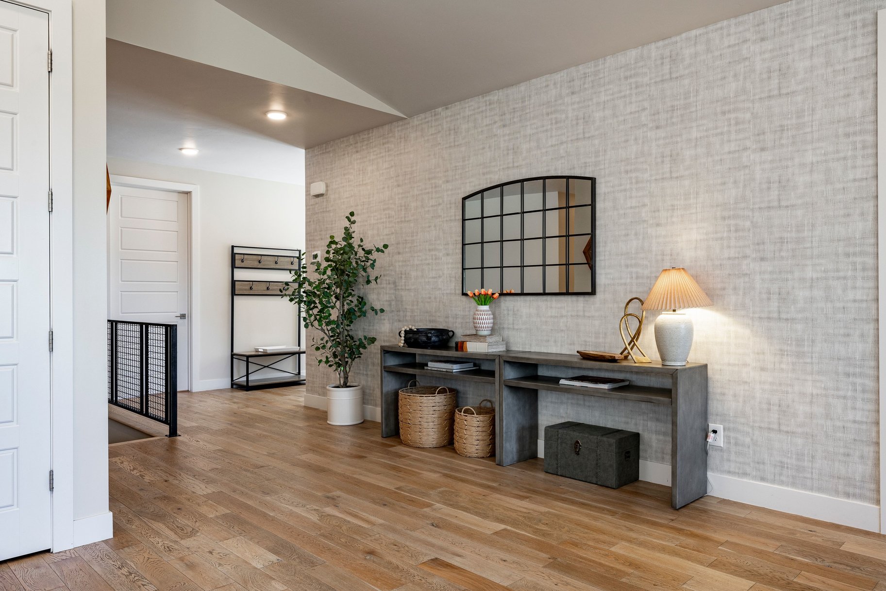  Custom Built, 2020, Amazing Finishes and Floor Plan - 物件實景