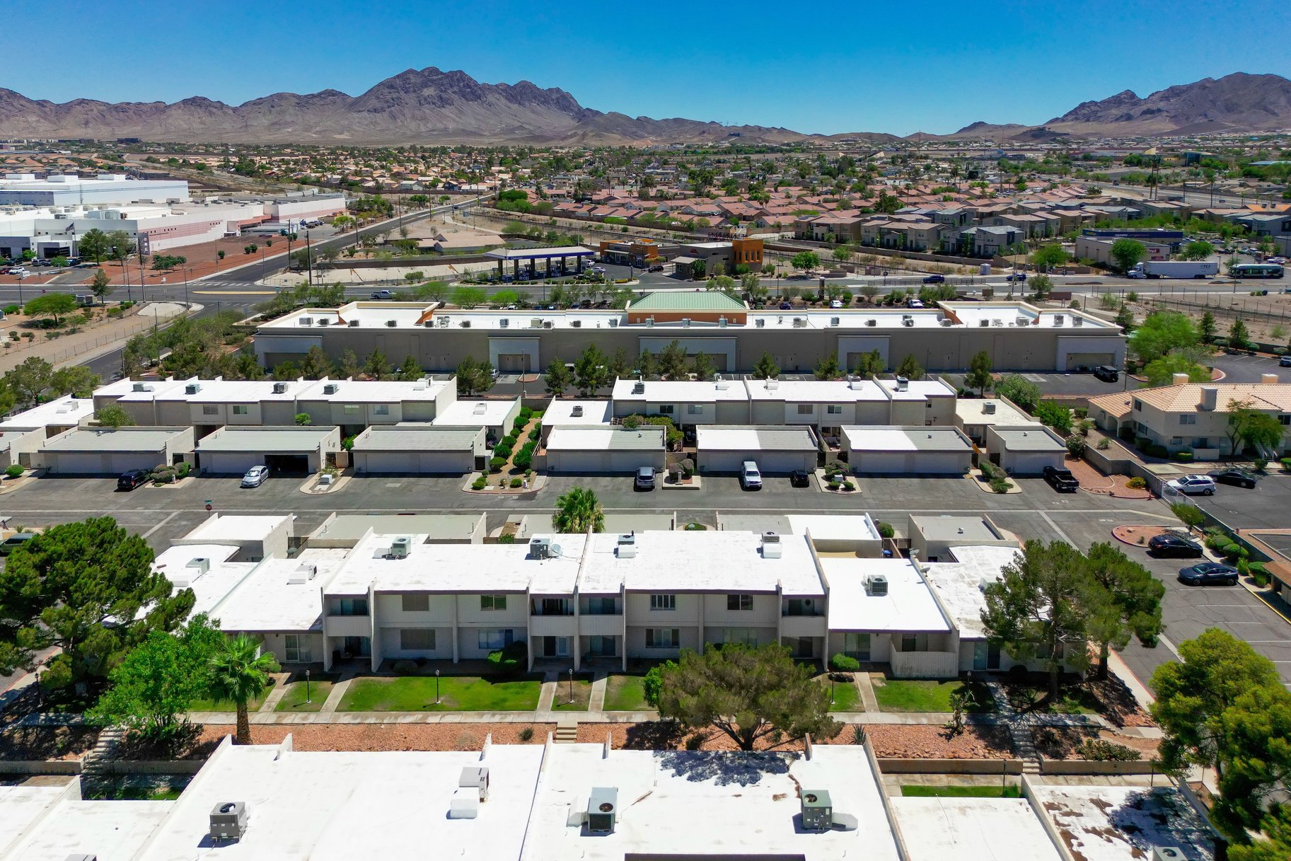  Updated Henderson Townhome in Arrowhead Estates - 物件實景