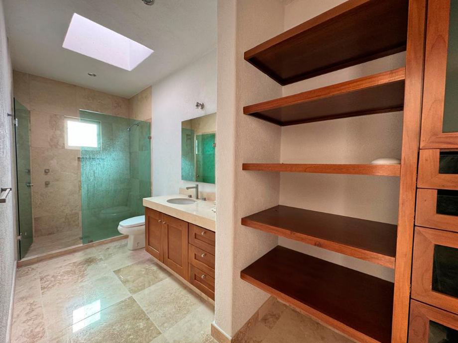 Chapala, Jalisco, 45920, Mexico, 3 Bedrooms Bedrooms, ,5 BathroomsBathrooms,Residential,For Sale,1838444