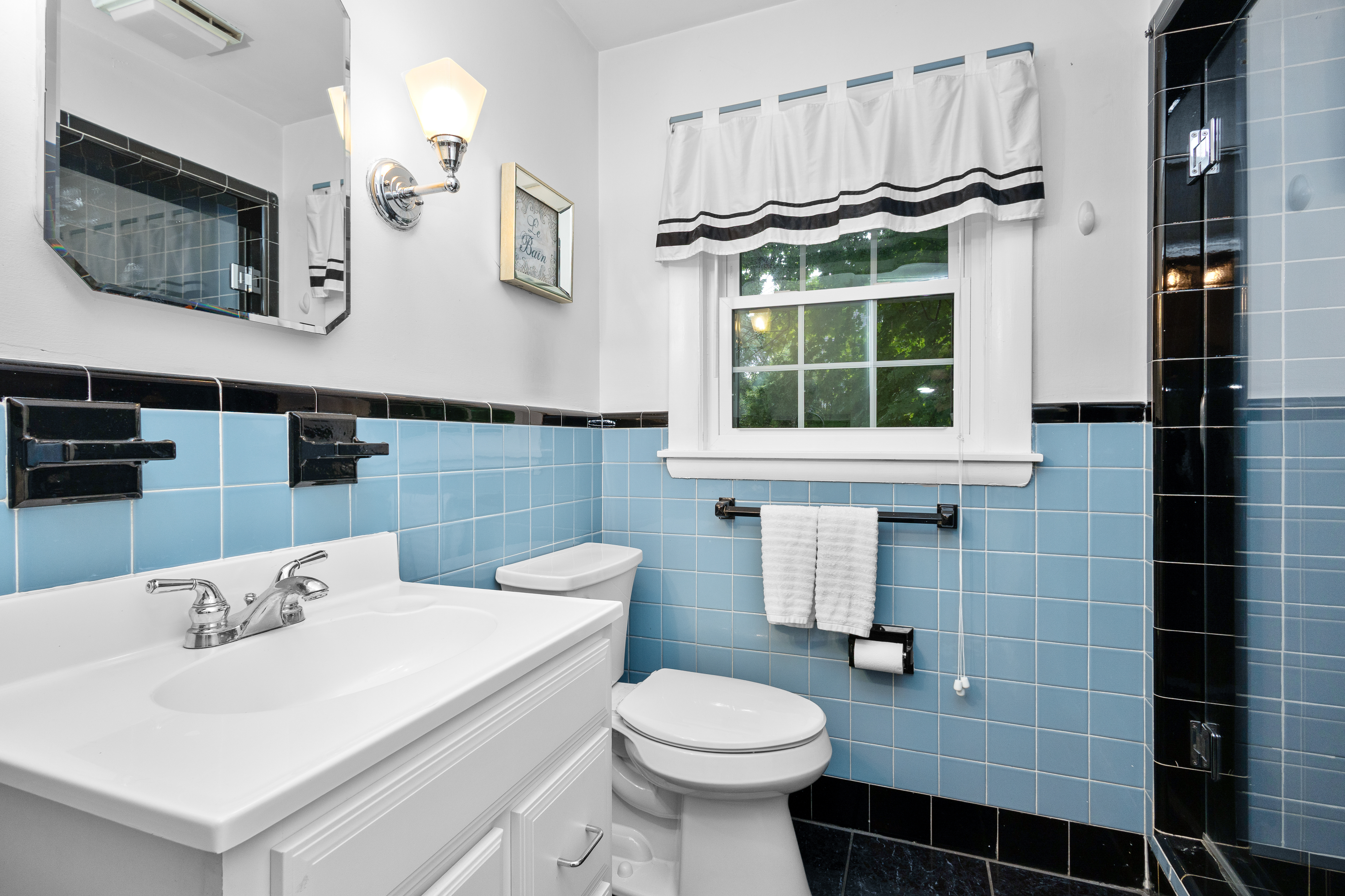  115 Walnut Street, Dedham, MA, 02026 - 物件實景