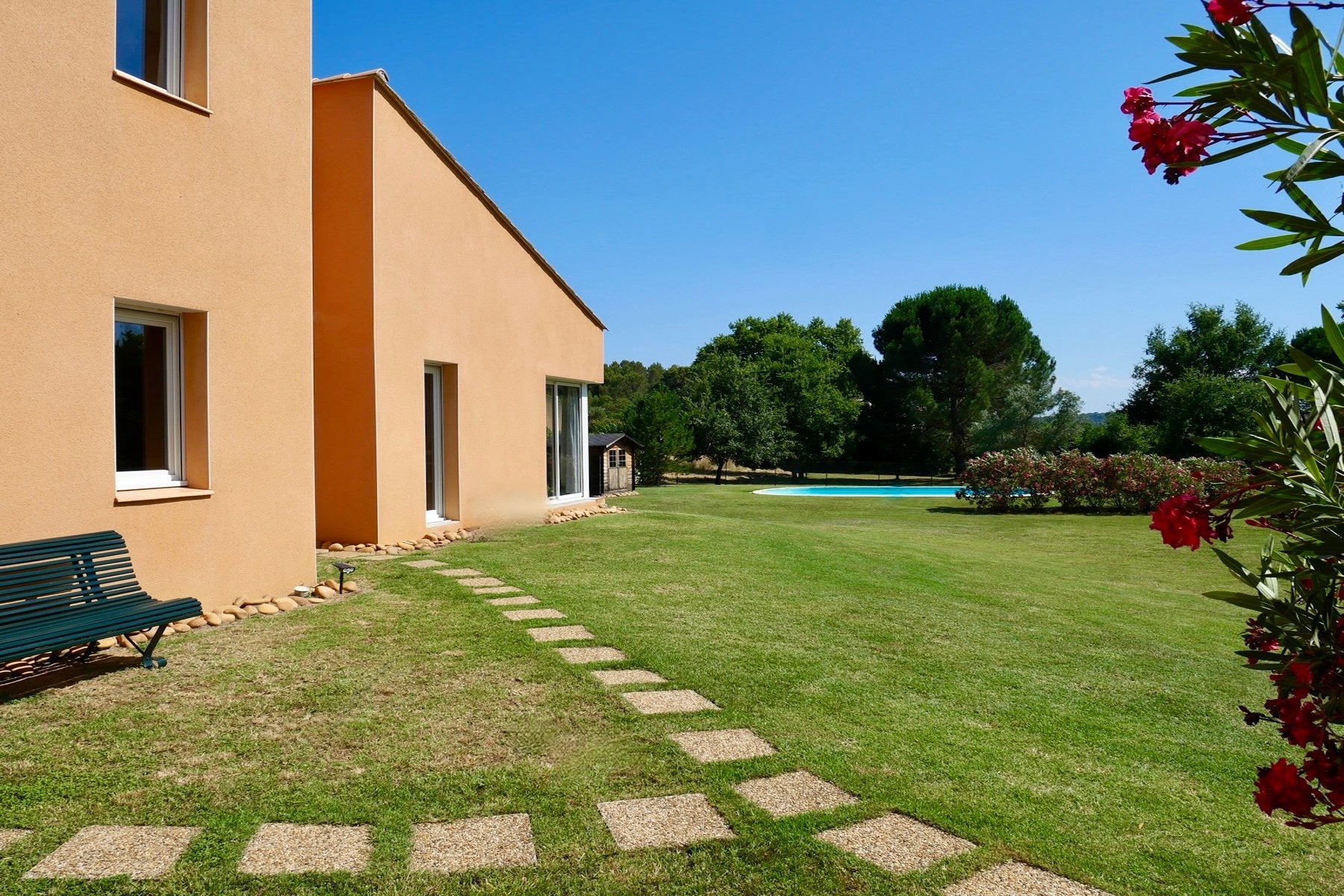  Architect-designed villa with pool - 10 min from Uzès - 物件實景