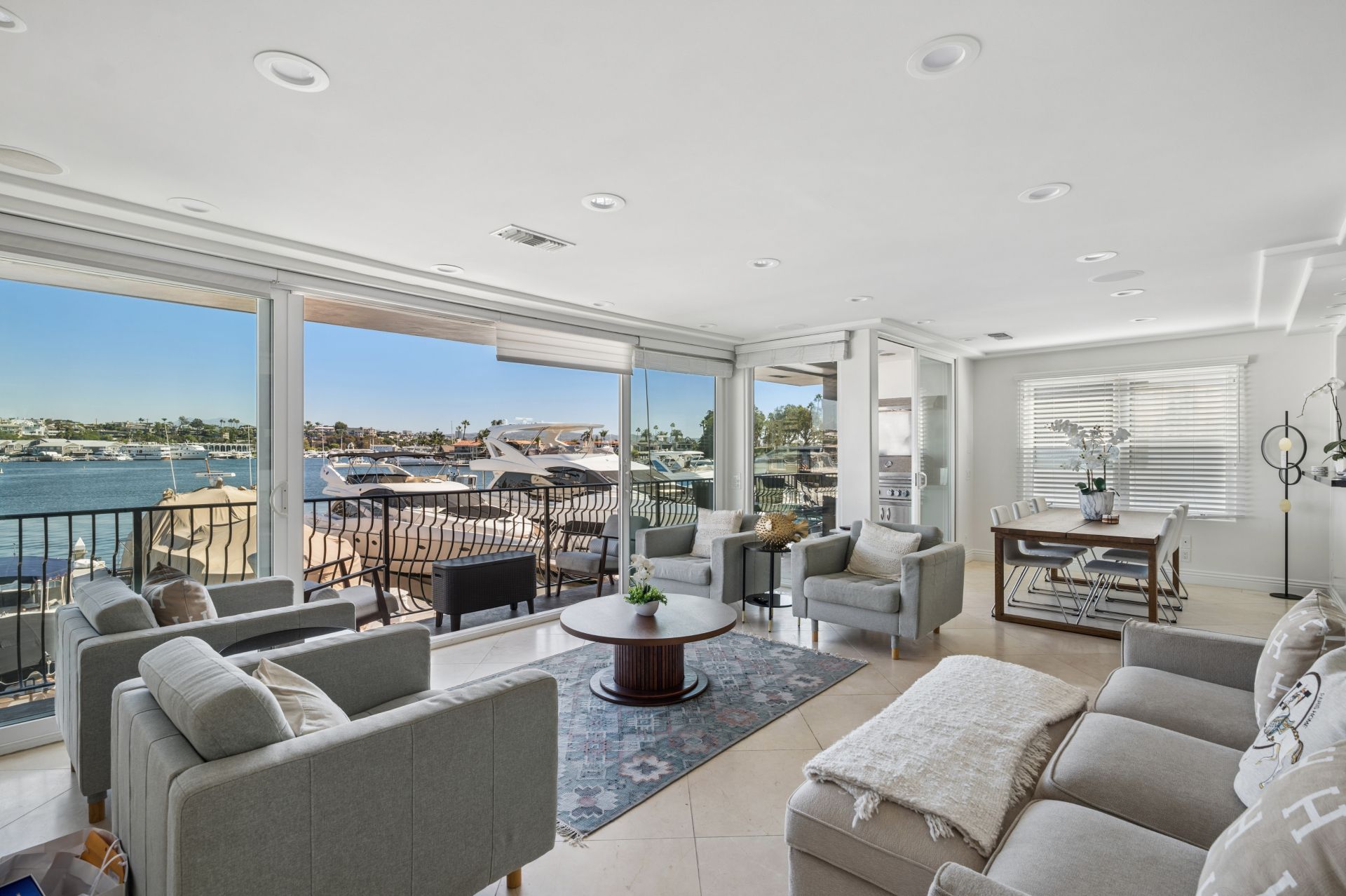  3322 and 3324 Via Lido, Newport Beach, CA 92663 - 物件實景