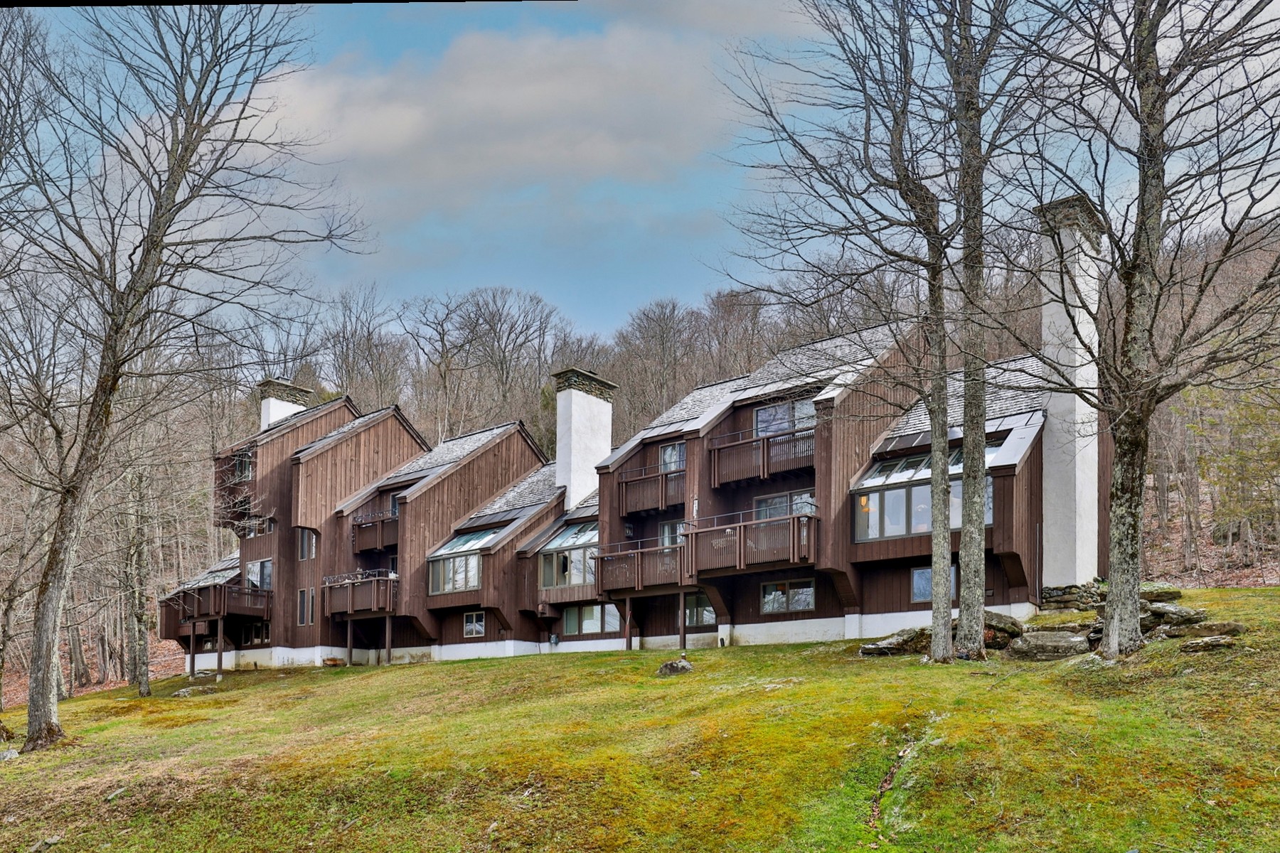  879 East Ash Road - 物件實景
