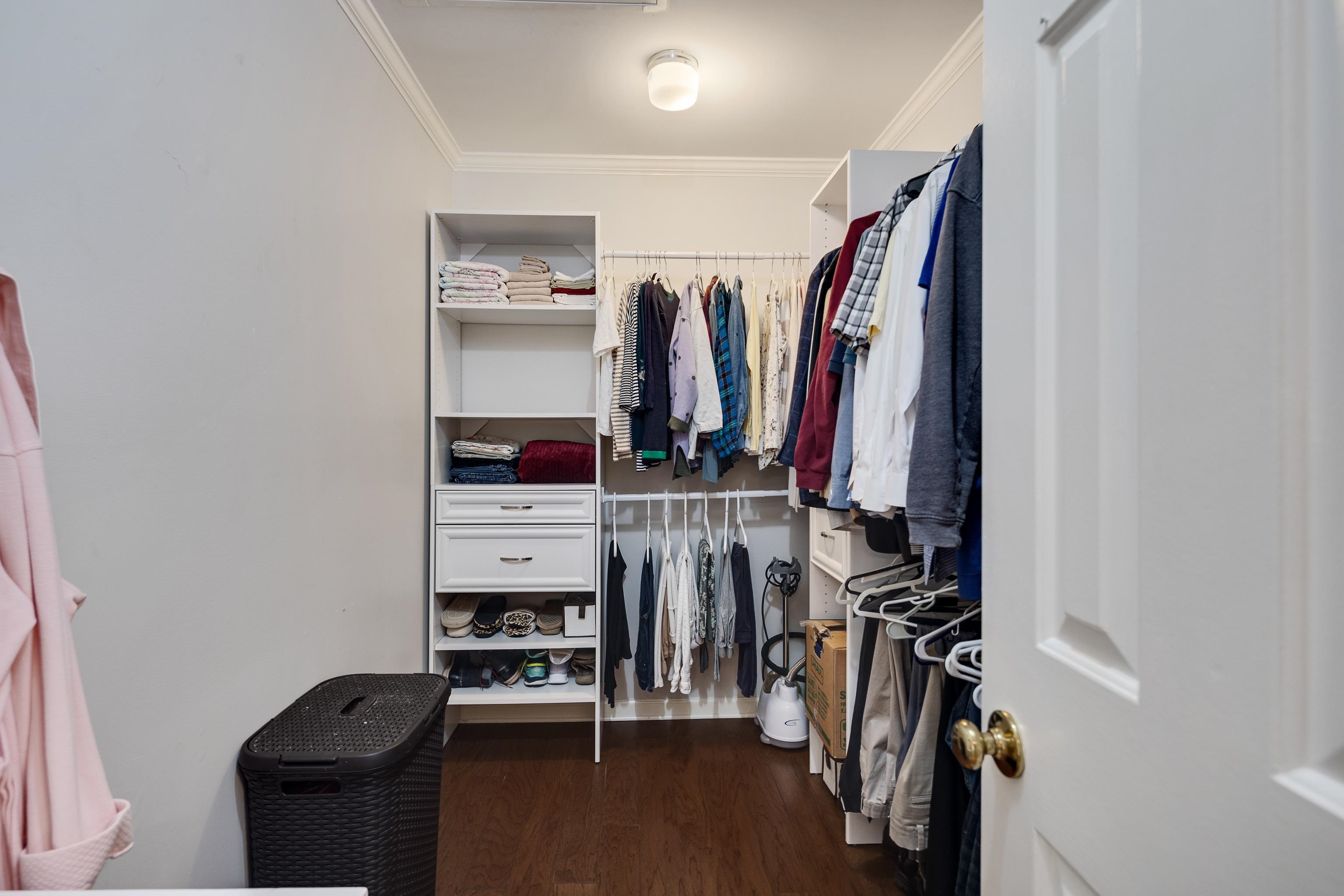 Memphis, Tennessee, 38117, United States, 4 Bedrooms Bedrooms, ,3 BathroomsBathrooms,Residential,For Sale,1972441