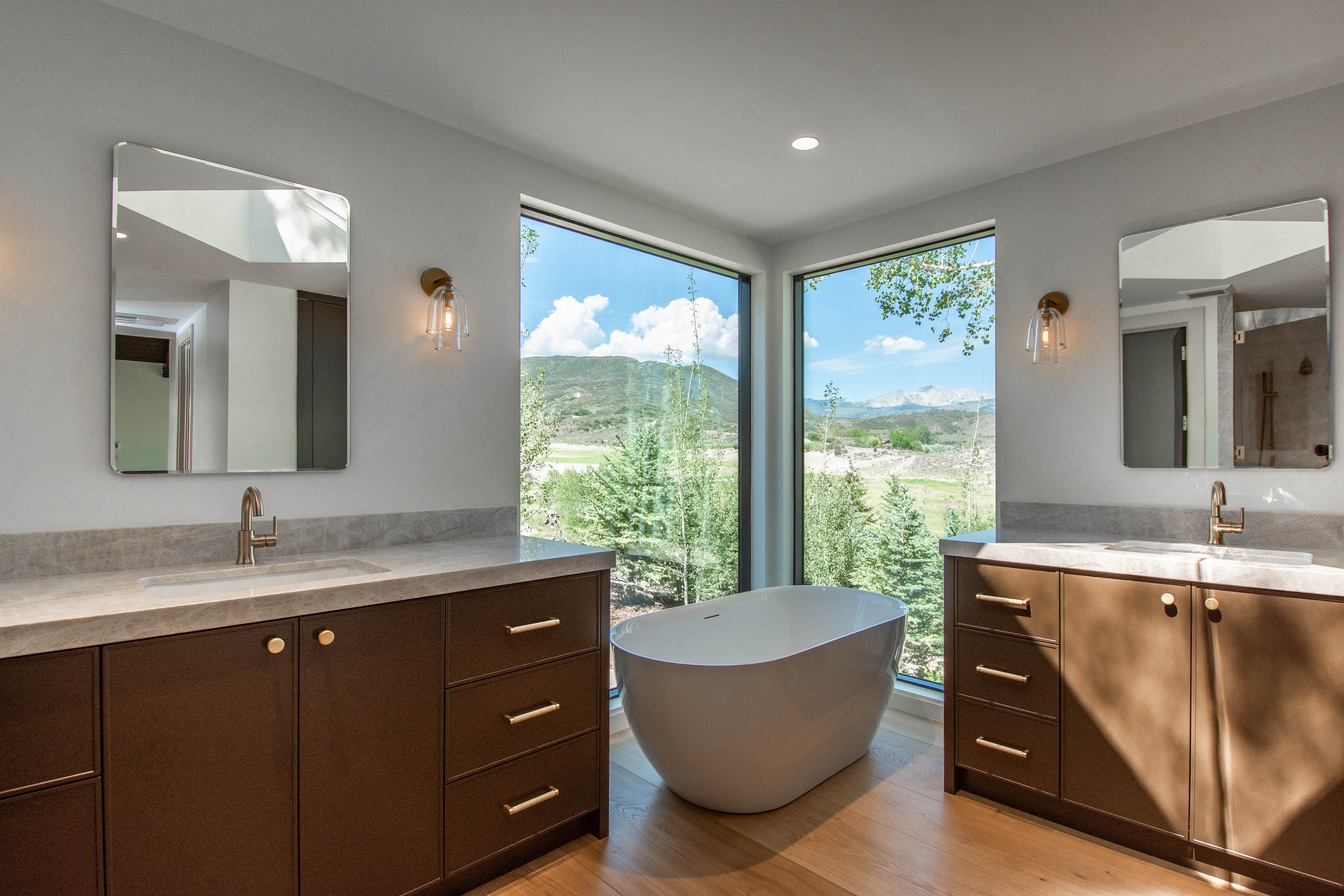  A Beautifully Reimagined Lazy O Ranch Estate with Unparalleled Mt. Sopris Views - 物件實景