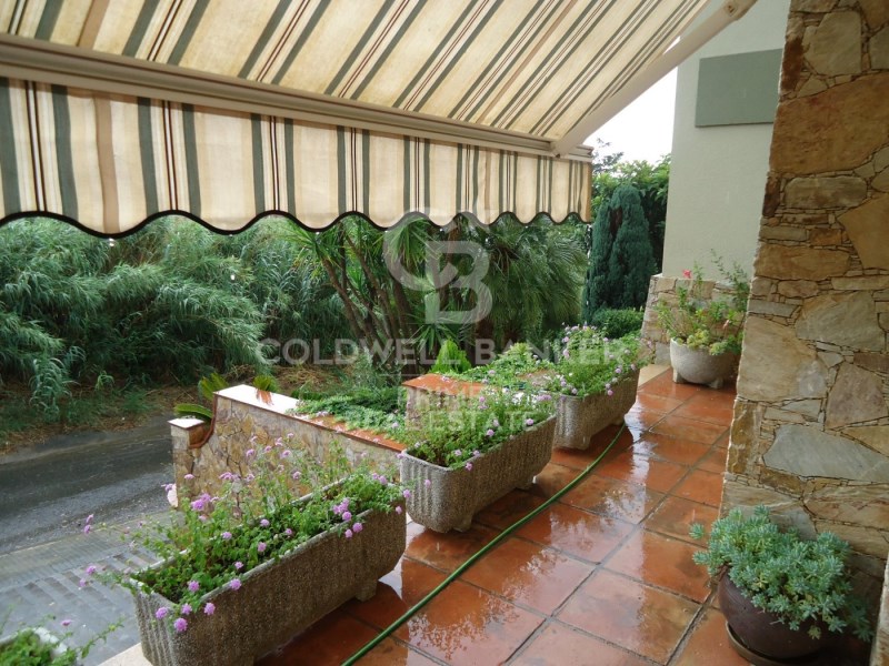 Girona, La Bisbal d'Empord?, La Bisbal d'Empord?, La Bisbal d'Empordà, Catalonia, ES, 4 Bedrooms Bedrooms, ,1 BathroomBathrooms,Residential,For Sale,Girona, La Bisbal d'Empord?, La Bisbal d'Empord?,1448680