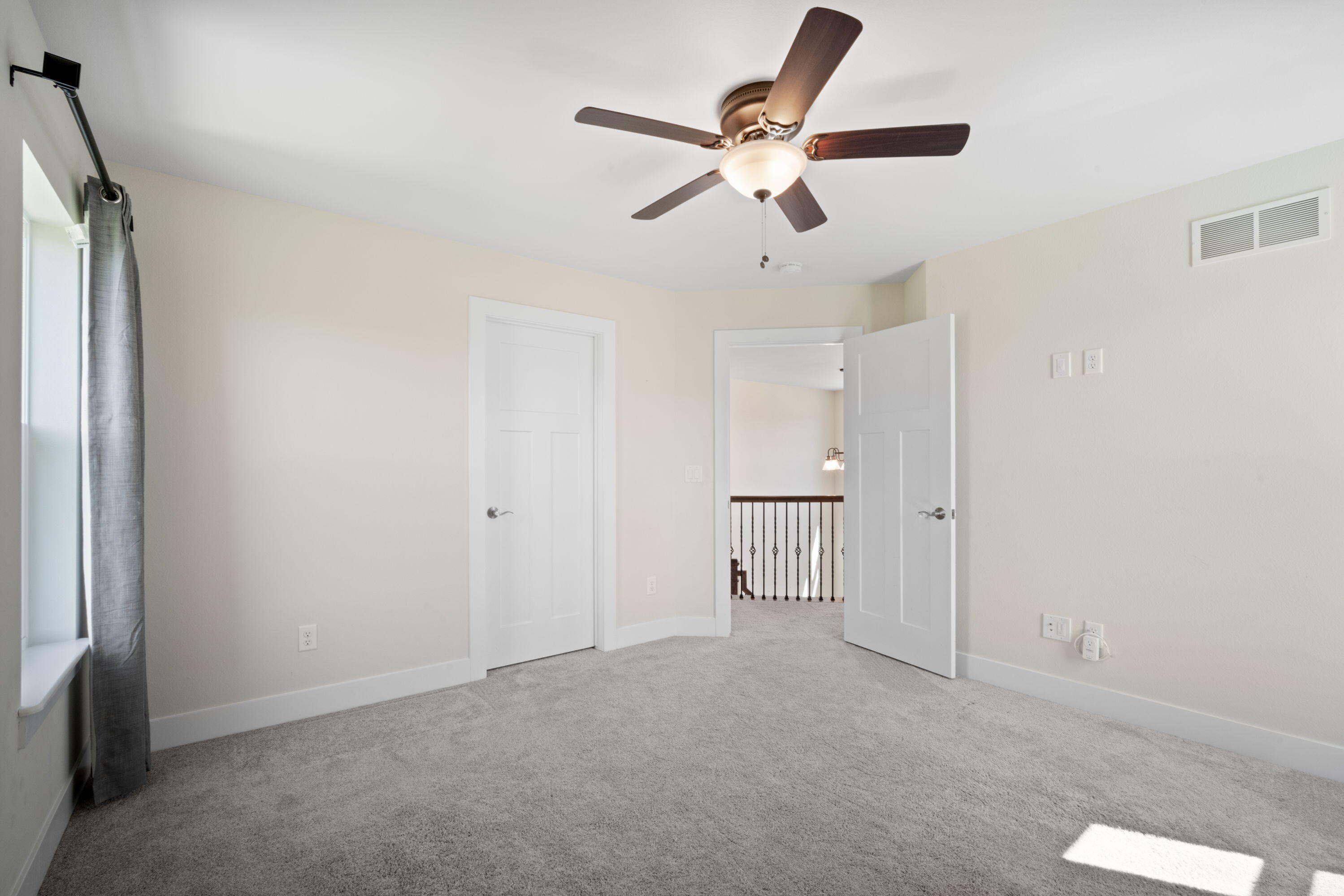 Grafton, Wisconsin, 53024, United States, 4 Bedrooms Bedrooms, ,4 BathroomsBathrooms,Residential,For Sale,1989269