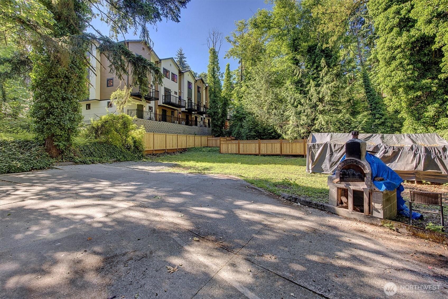 MOUNTLAKE TERRACE, Washington, 98043, United States, 4 Bedrooms Bedrooms, ,2 BathroomsBathrooms,Residential,For Sale,1890817