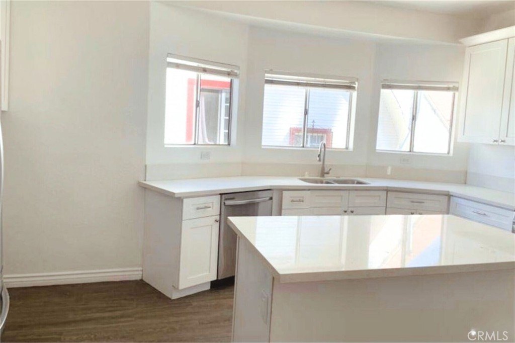 1411 S Harvard Boulevard, Los Angeles, California, 90006, United States, 9 Bedrooms Bedrooms, ,2 BathroomsBathrooms,Residential,For Sale,1411 S Harvard Boulevard,1655602