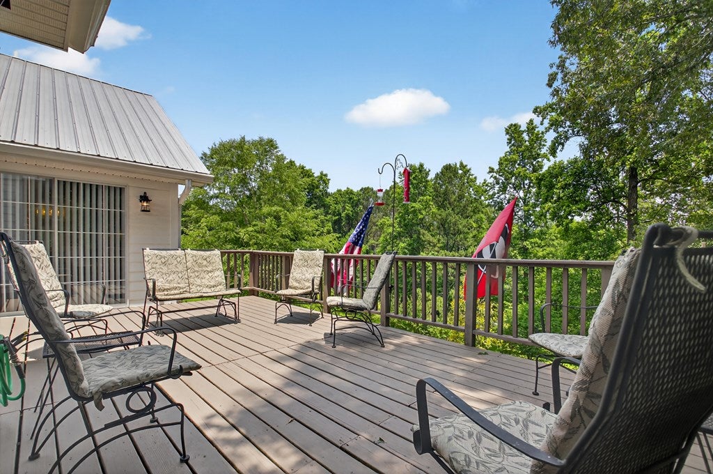 Talking Rock, Georgia, 30175, United States, 5 Bedrooms Bedrooms, ,4 BathroomsBathrooms,Residential,For Sale,1848832