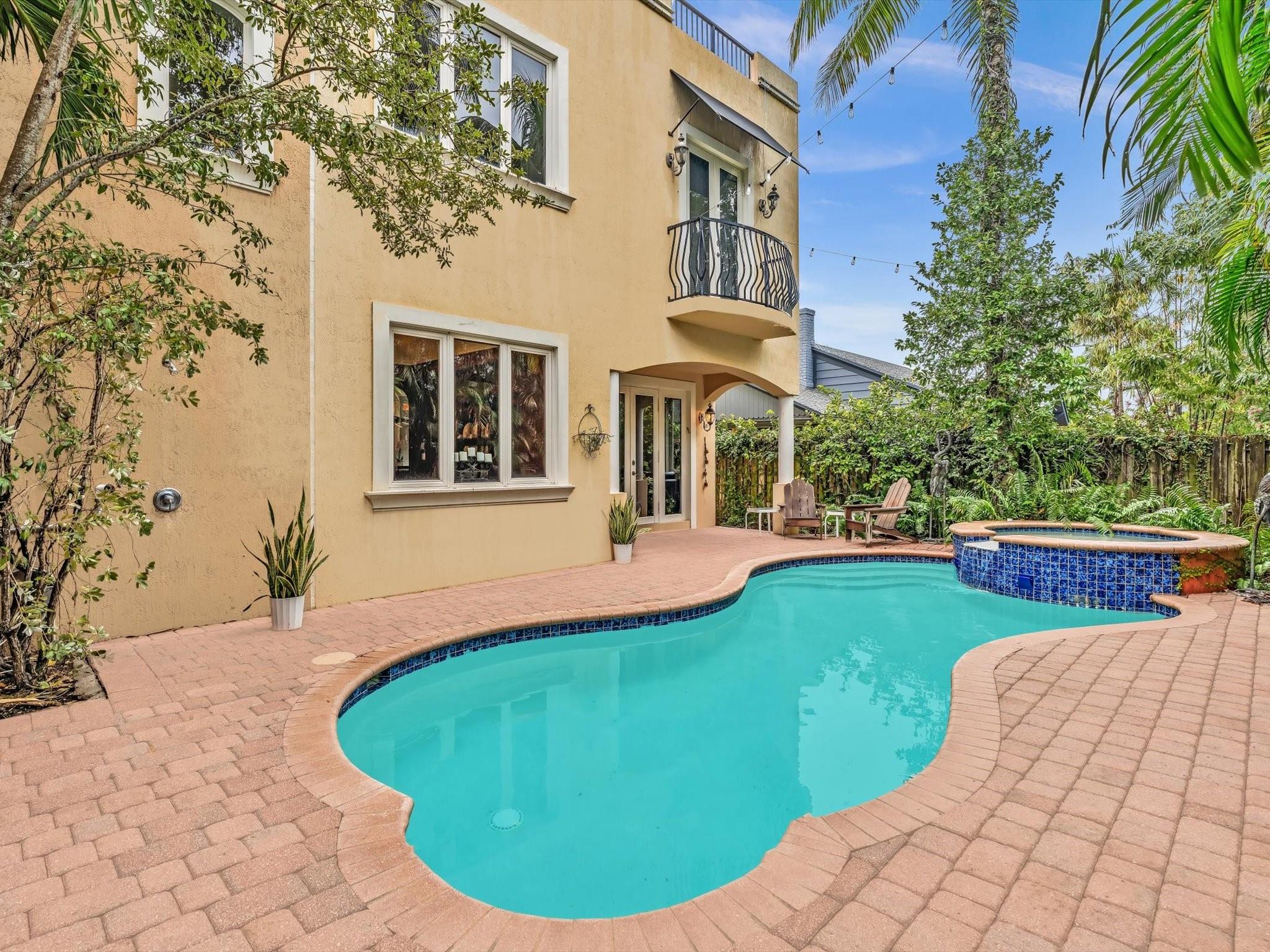 Fort Lauderdale, Florida, 33301, United States, 3 Bedrooms Bedrooms, ,5 BathroomsBathrooms,Residential,For Sale,1979910