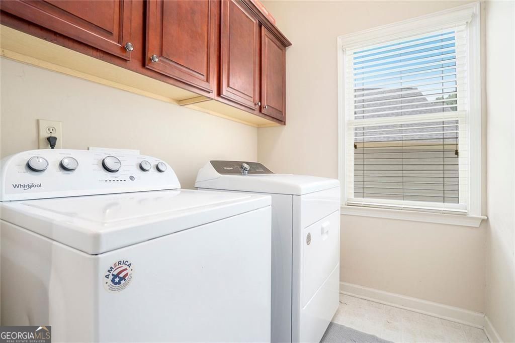 Smyrna, Georgia, 30082, United States, 4 Bedrooms Bedrooms, ,3 BathroomsBathrooms,Residential,For Sale,1899932