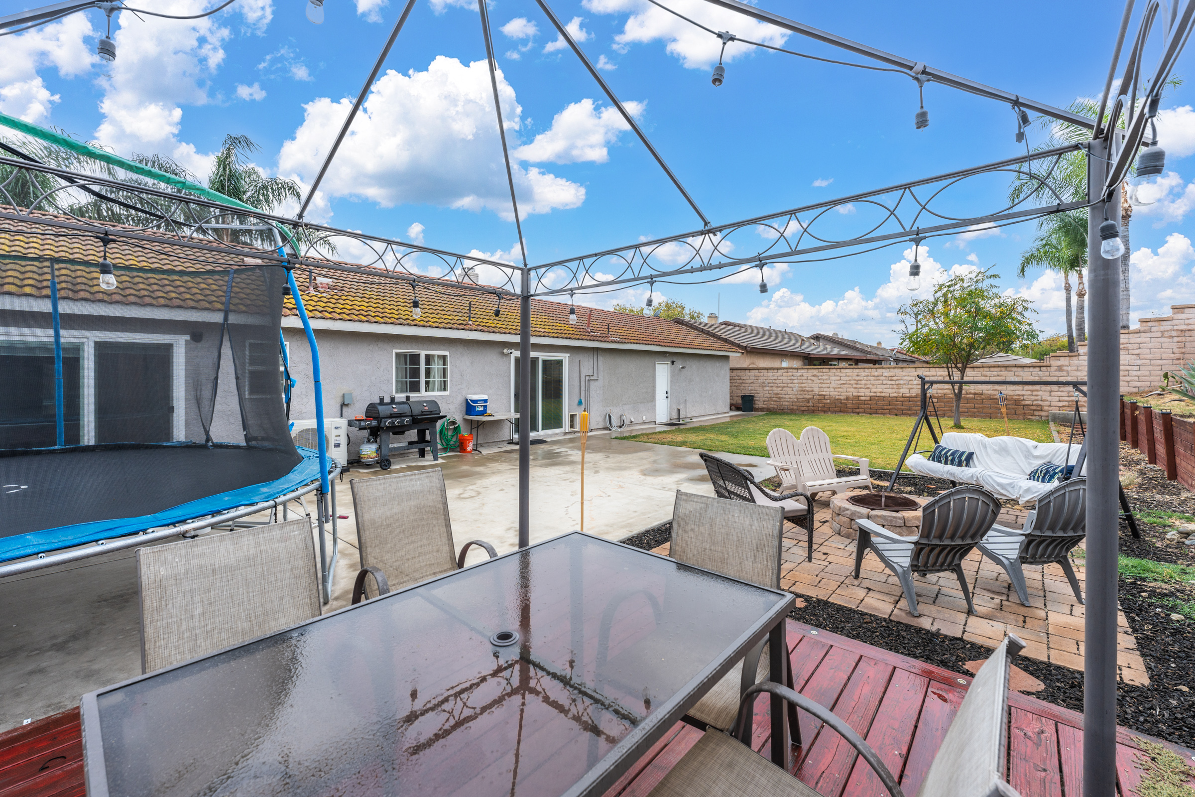 Rialto, California, 92376, United States, 4 Bedrooms Bedrooms, ,2 BathroomsBathrooms,Residential,For Sale,1994272