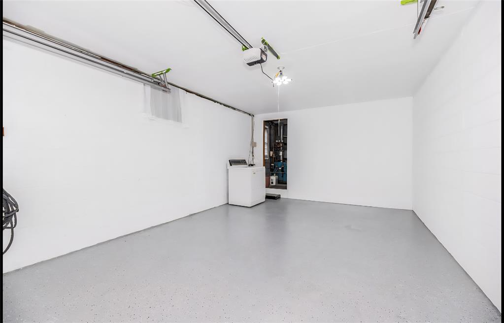 Yonkers, New York, 10701, United States, 3 Bedrooms Bedrooms, ,3 BathroomsBathrooms,Residential,For Sale,1983321