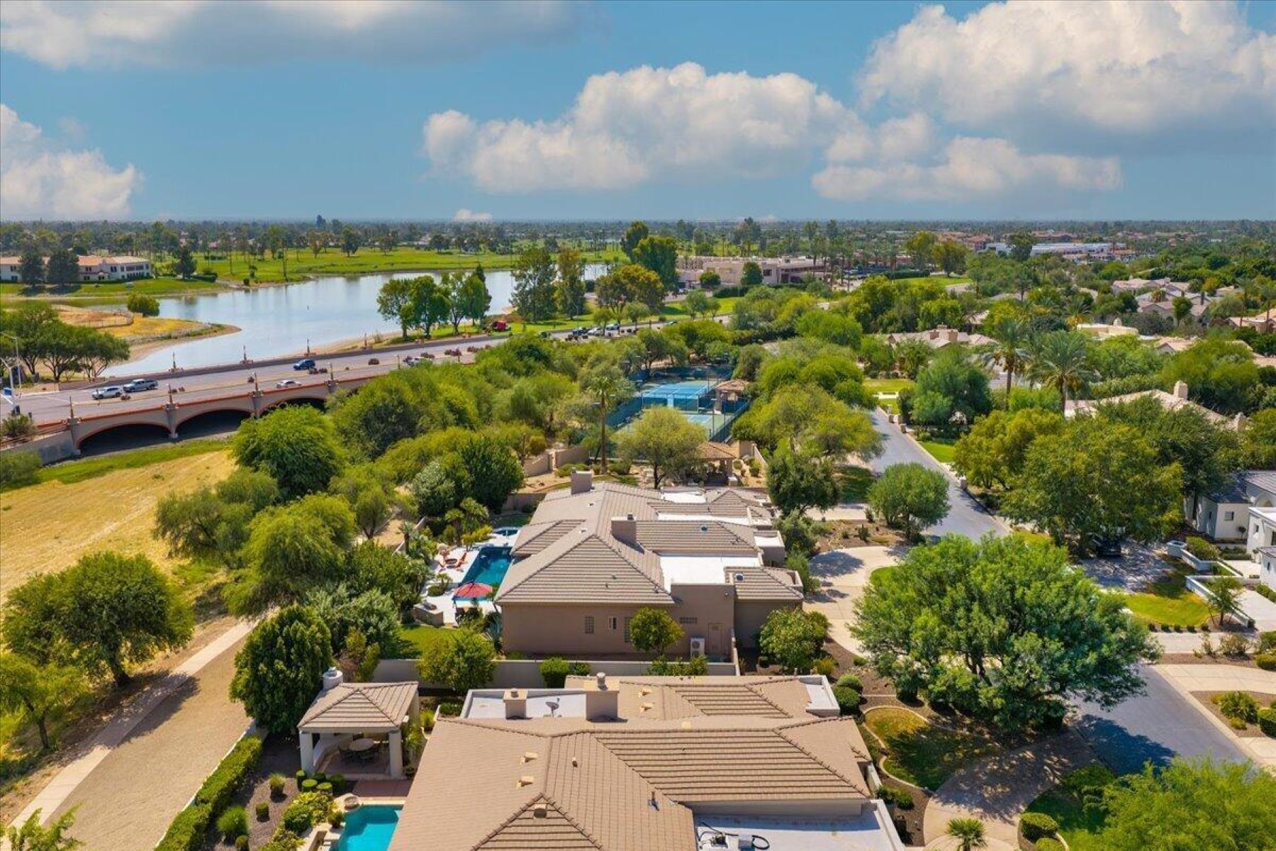  7124 E Foothill Drive  Paradise Valley, AZ - 物件實景