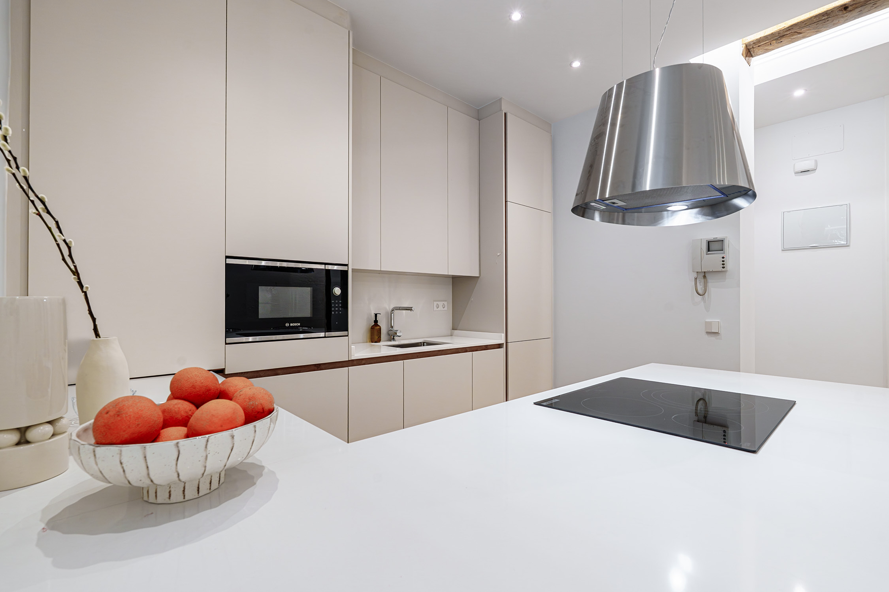  Classic charm and brand new renovation in Huertas-Cortes - 物件實景