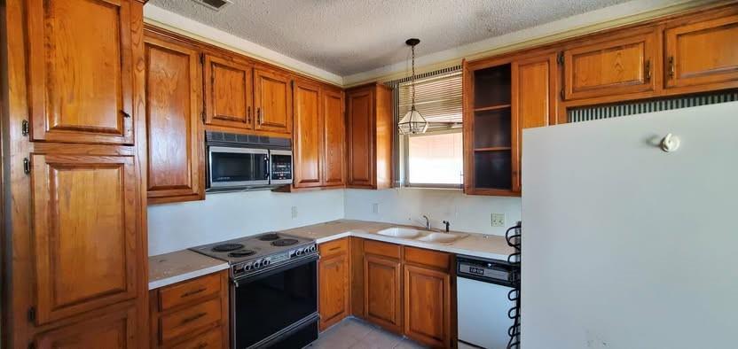 Abilene, Texas, 79601, United States, 12 Bedrooms Bedrooms, ,12 BathroomsBathrooms,Residential,For Sale,2003240