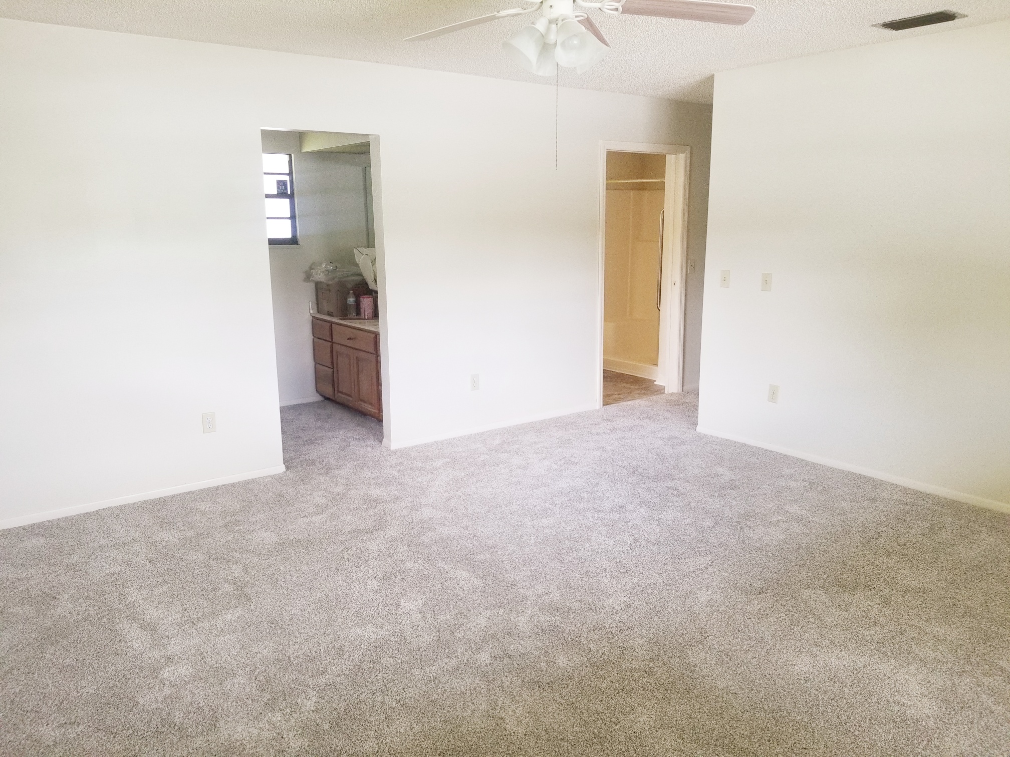East Palatka, Florida, 32131, United States, 3 Bedrooms Bedrooms, ,Residential,For Sale,1935778