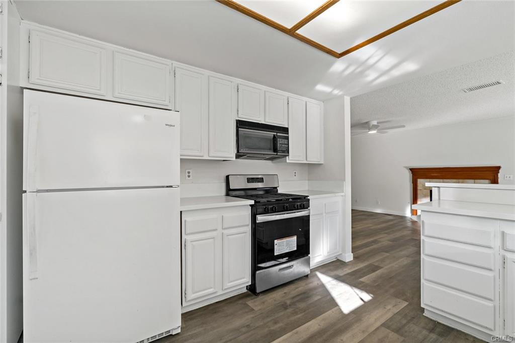 Lancaster, California, 93536, United States, 4 Bedrooms Bedrooms, ,3 BathroomsBathrooms,Residential,For Sale,2006285