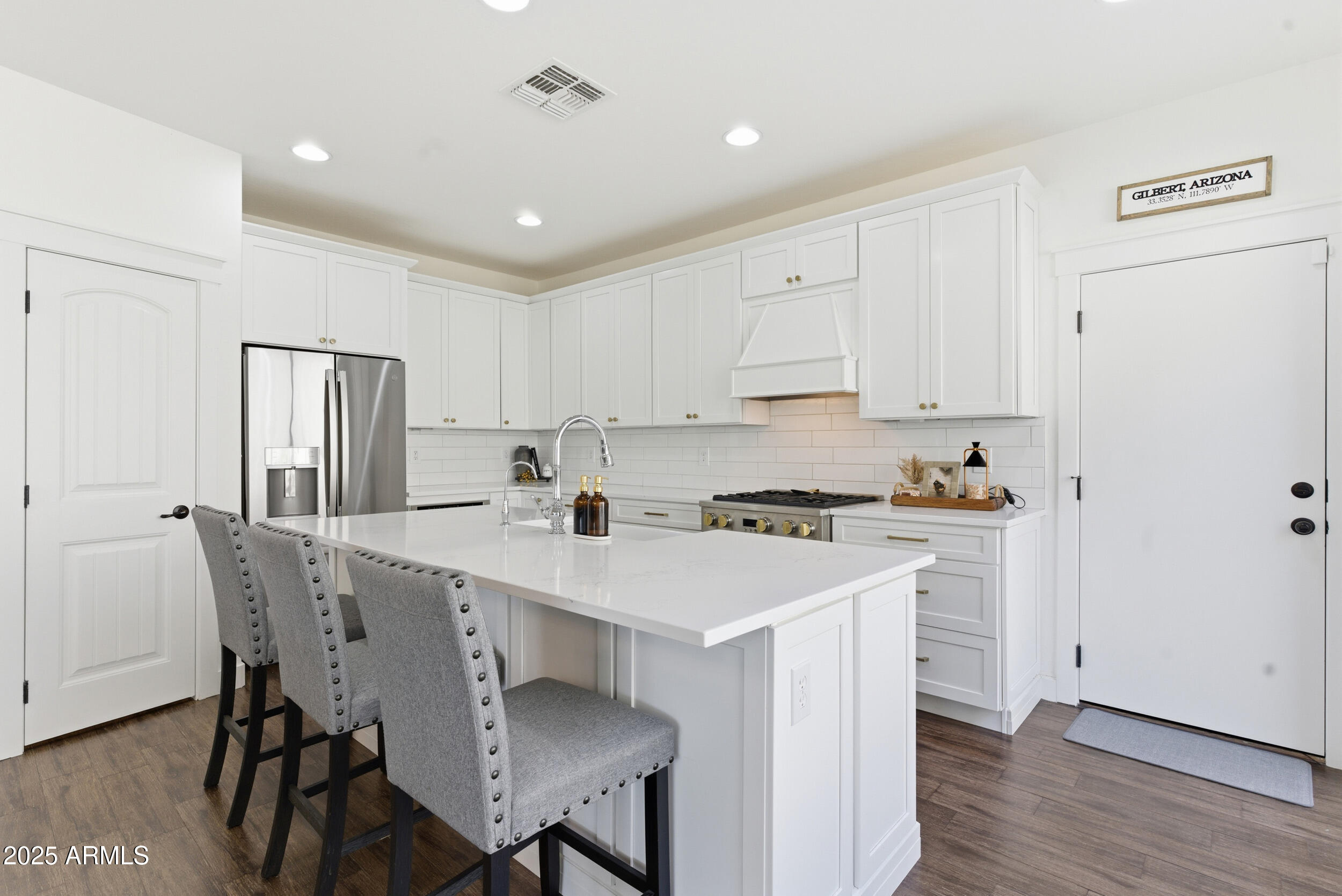 Gilbert, Arizona, 85297, United States, 3 Bedrooms Bedrooms, ,3 BathroomsBathrooms,Residential,For Sale,1991176